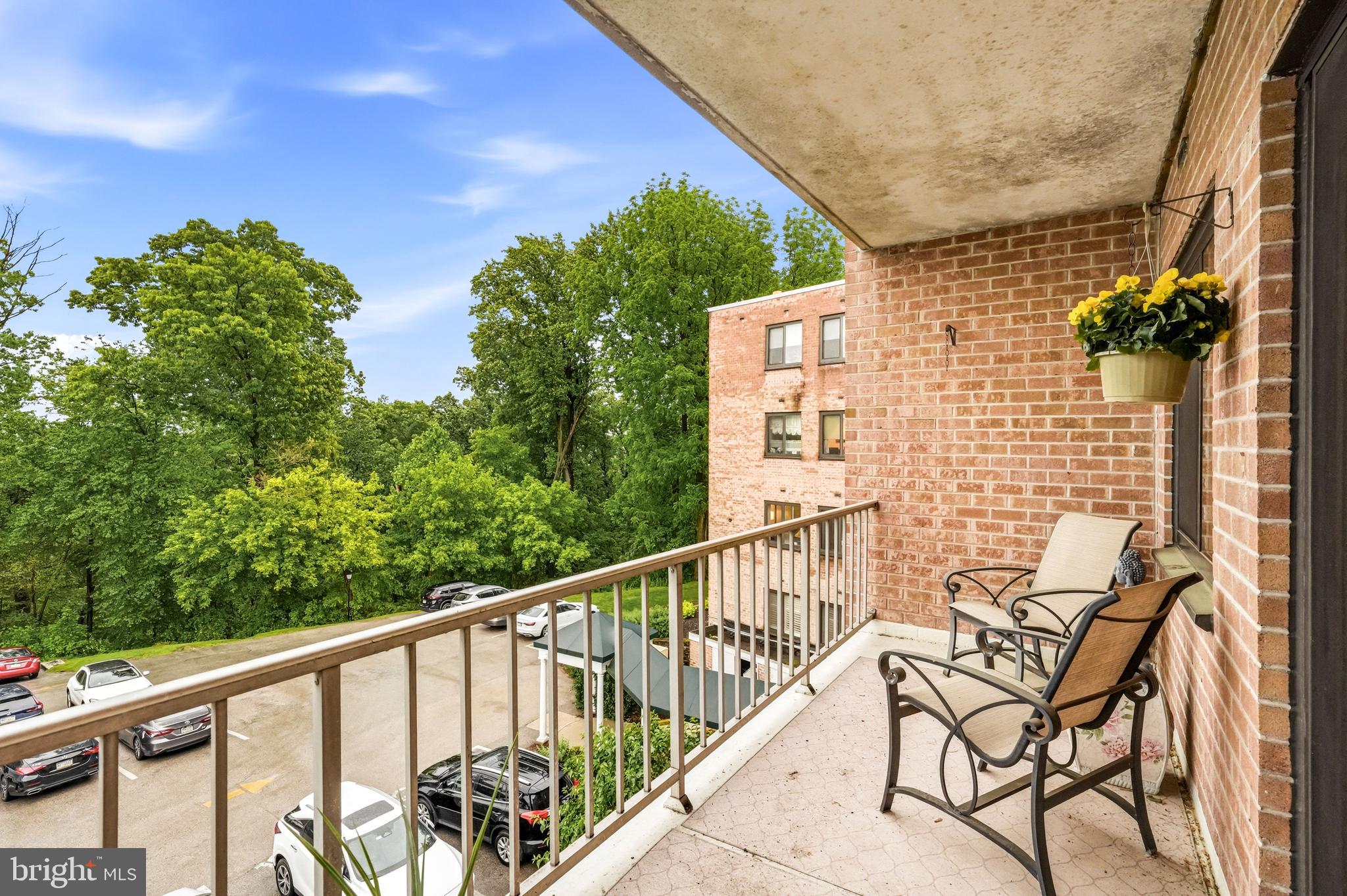 OAK HILL - Residential