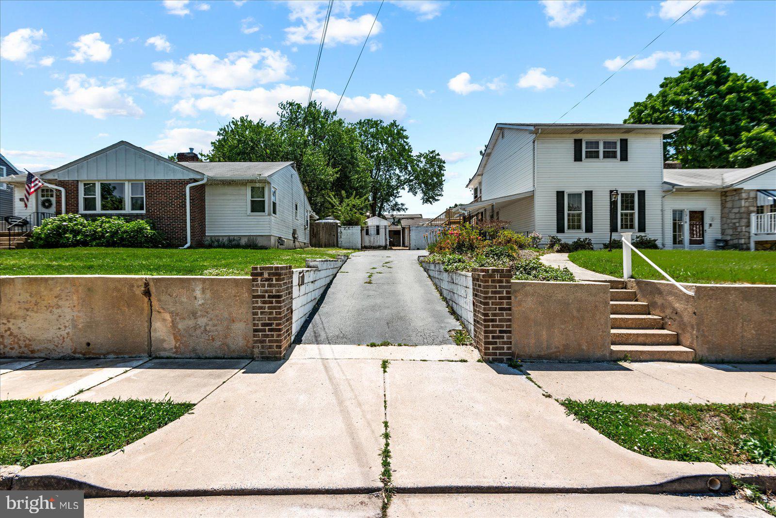 COLLEGE HEIGHTS - Residential Income