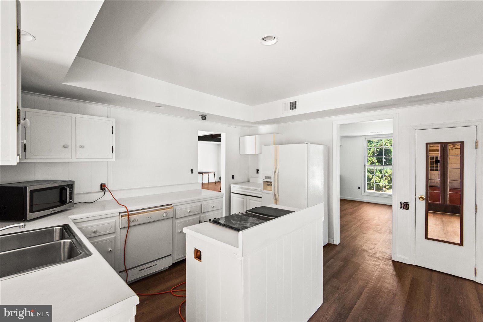 COLLEGE HEIGHTS - Residential Income