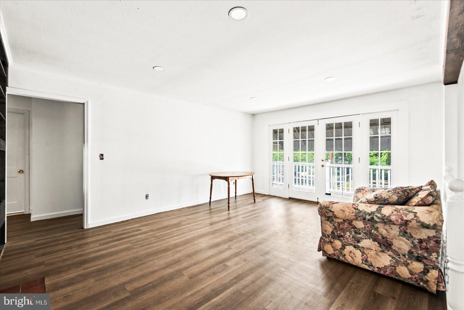 COLLEGE HEIGHTS - Residential Income