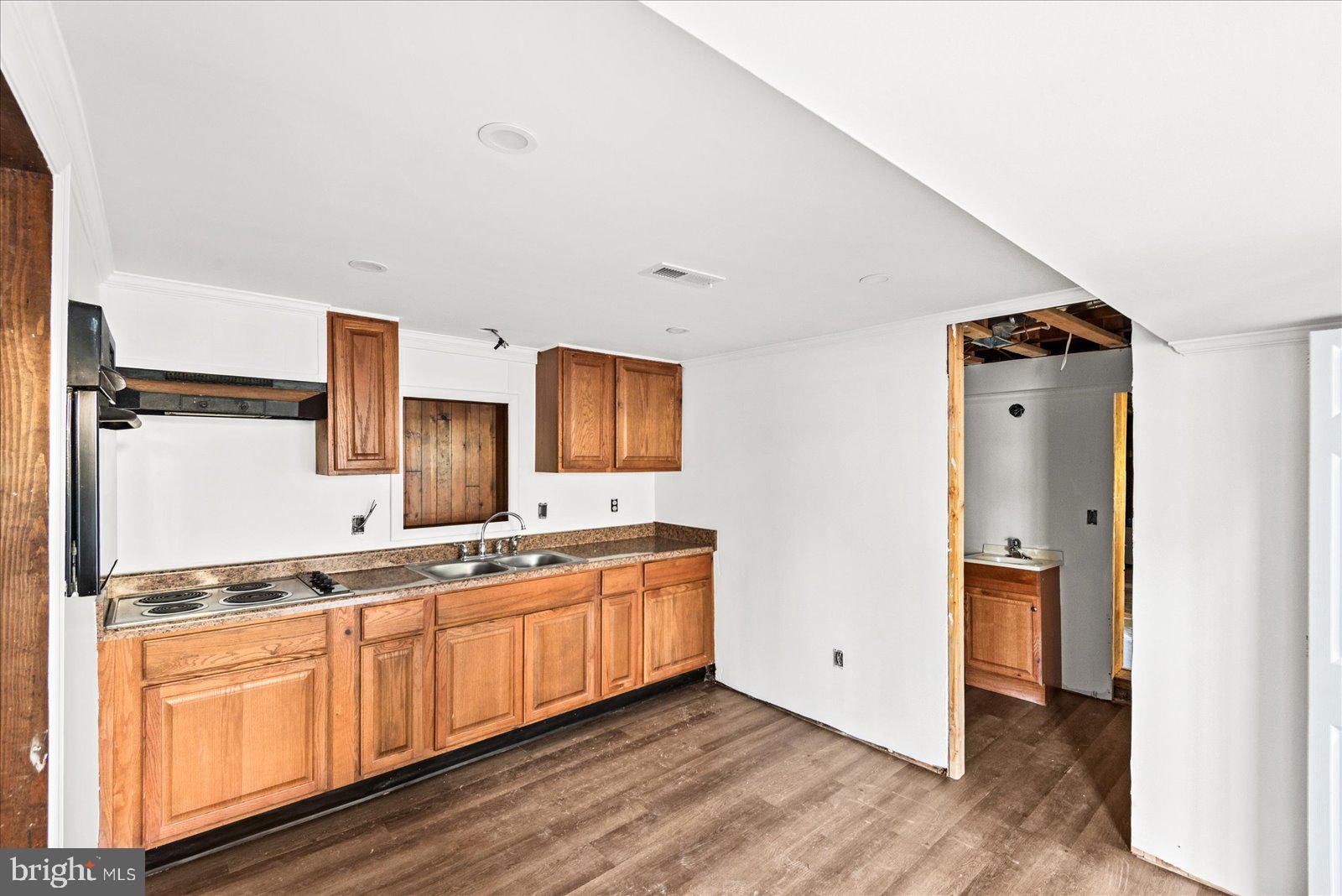 COLLEGE HEIGHTS - Residential Income