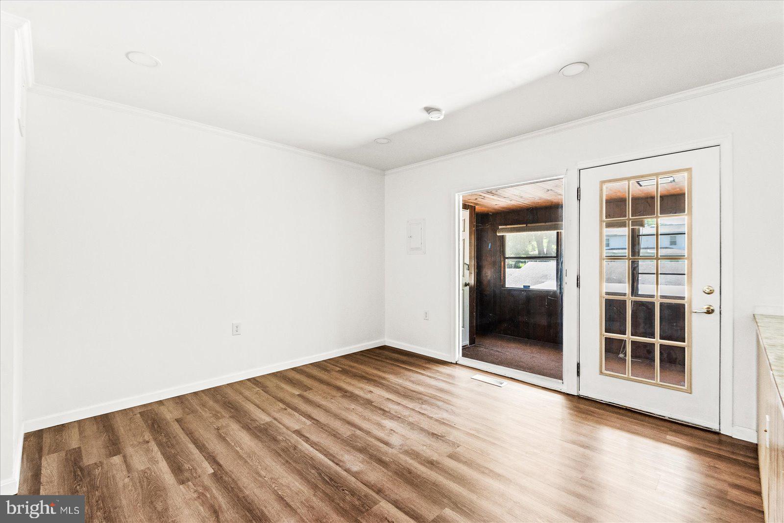 COLLEGE HEIGHTS - Residential Income