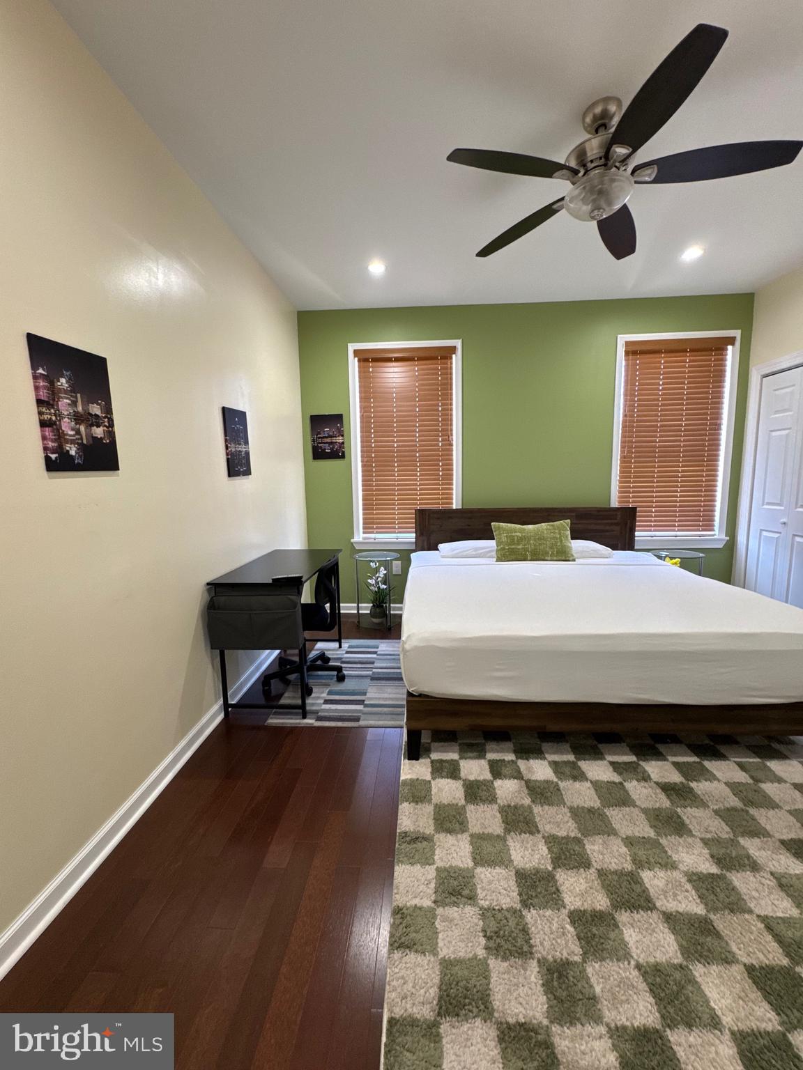 PHILADELPHIA - Residential