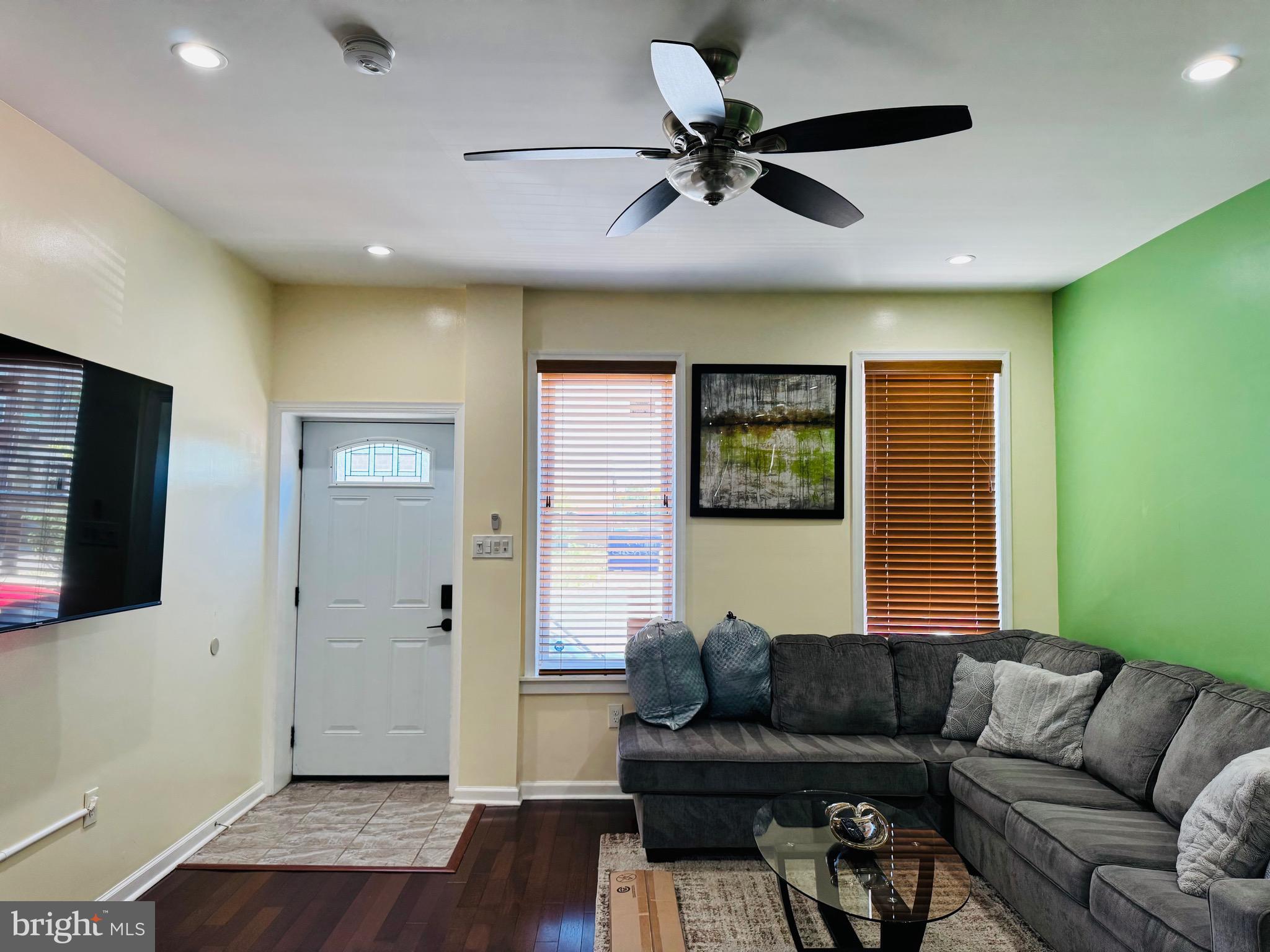 PHILADELPHIA - Residential
