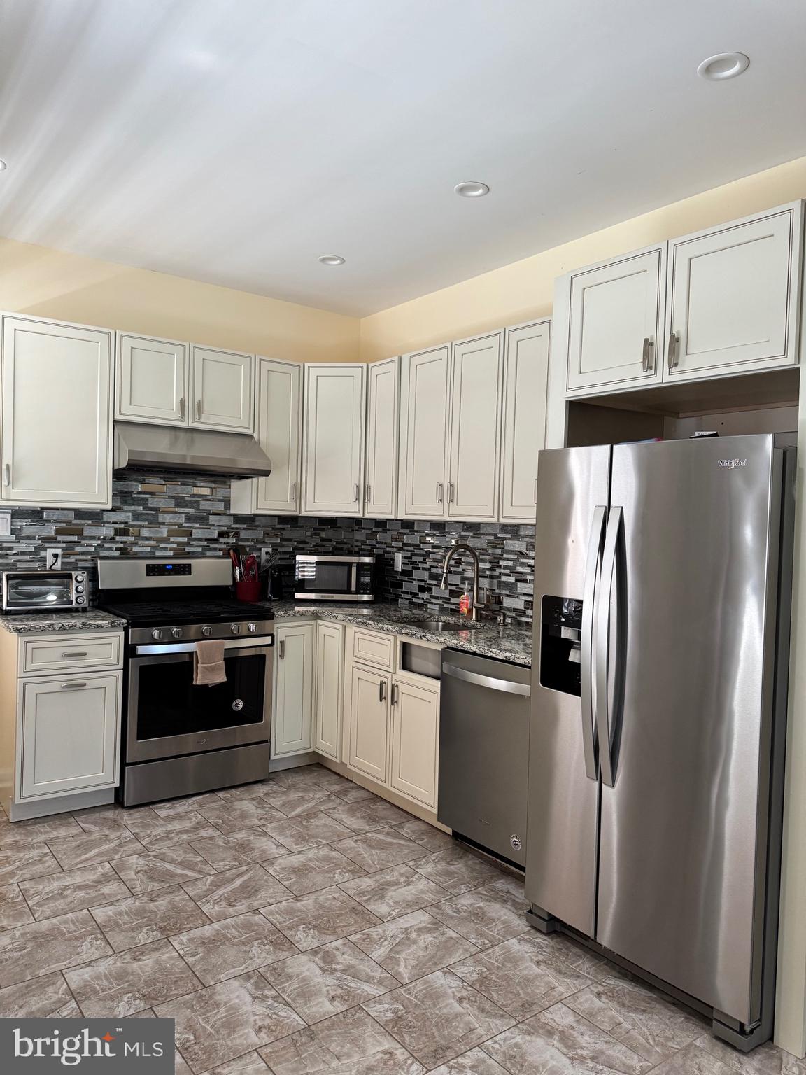 PHILADELPHIA - Residential