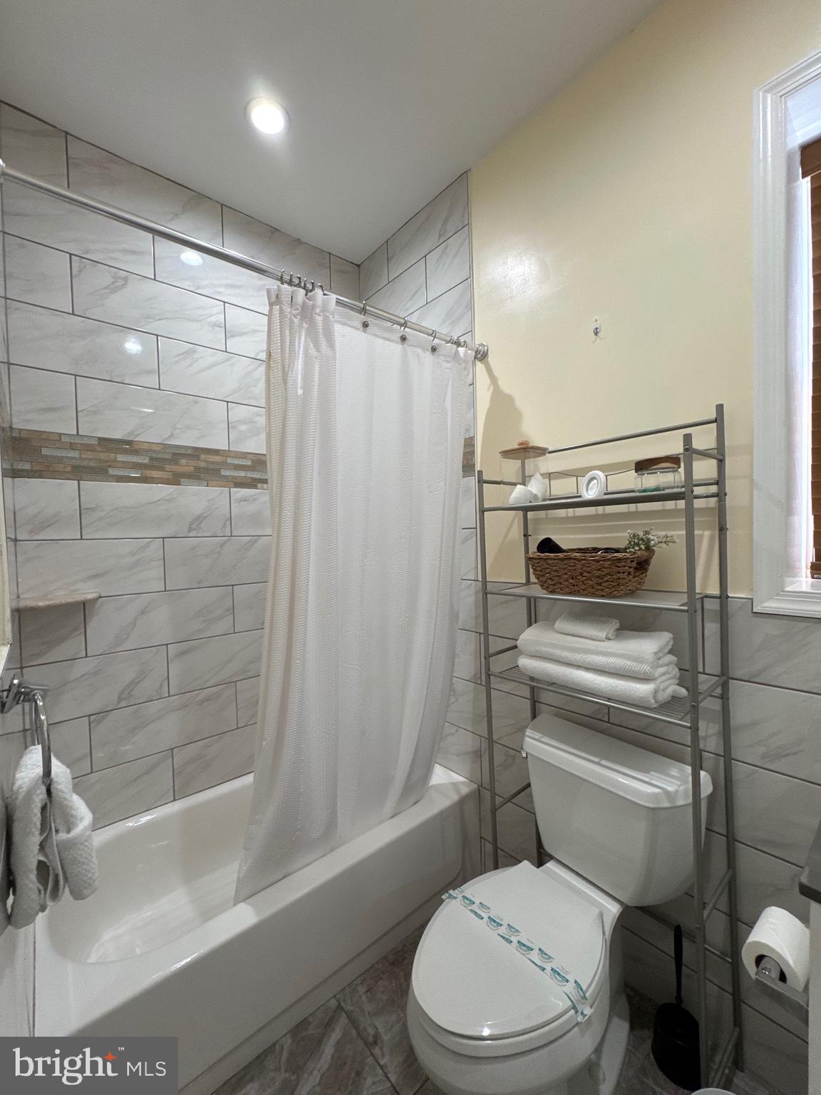 PHILADELPHIA - Residential