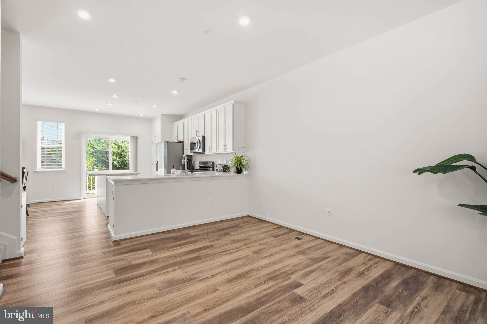 TOWNS AT PARKE WEST - Residential