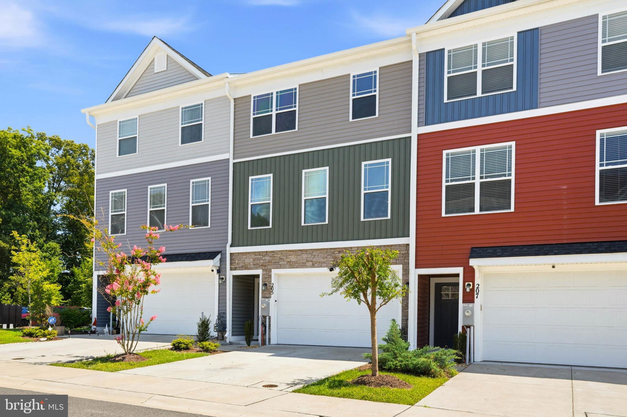 TOWNS AT PARKE WEST - Residential