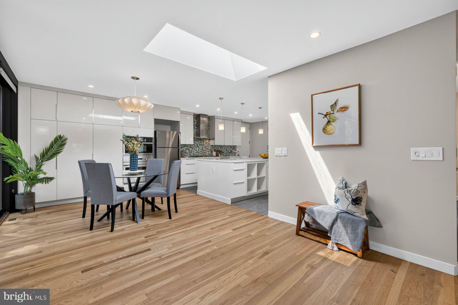REGENCY ESTATES - Residential