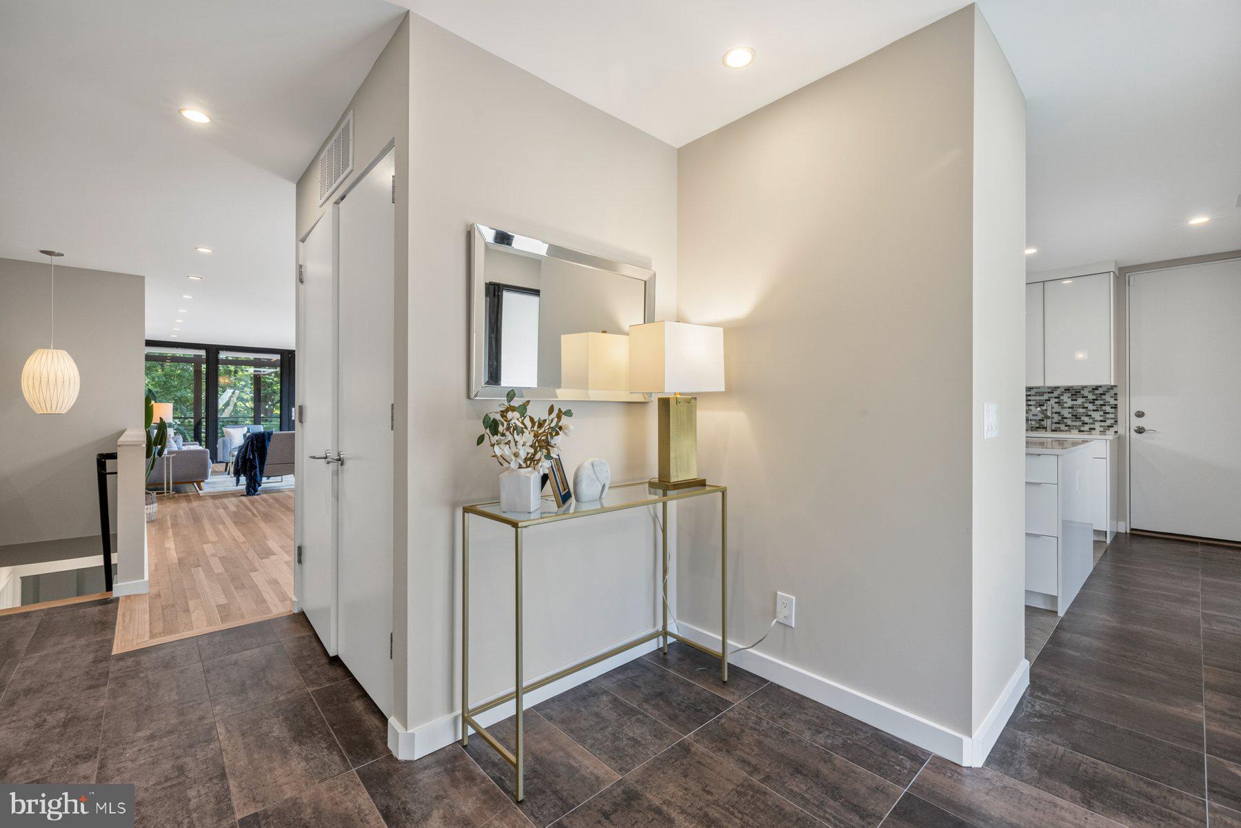 REGENCY ESTATES - Residential