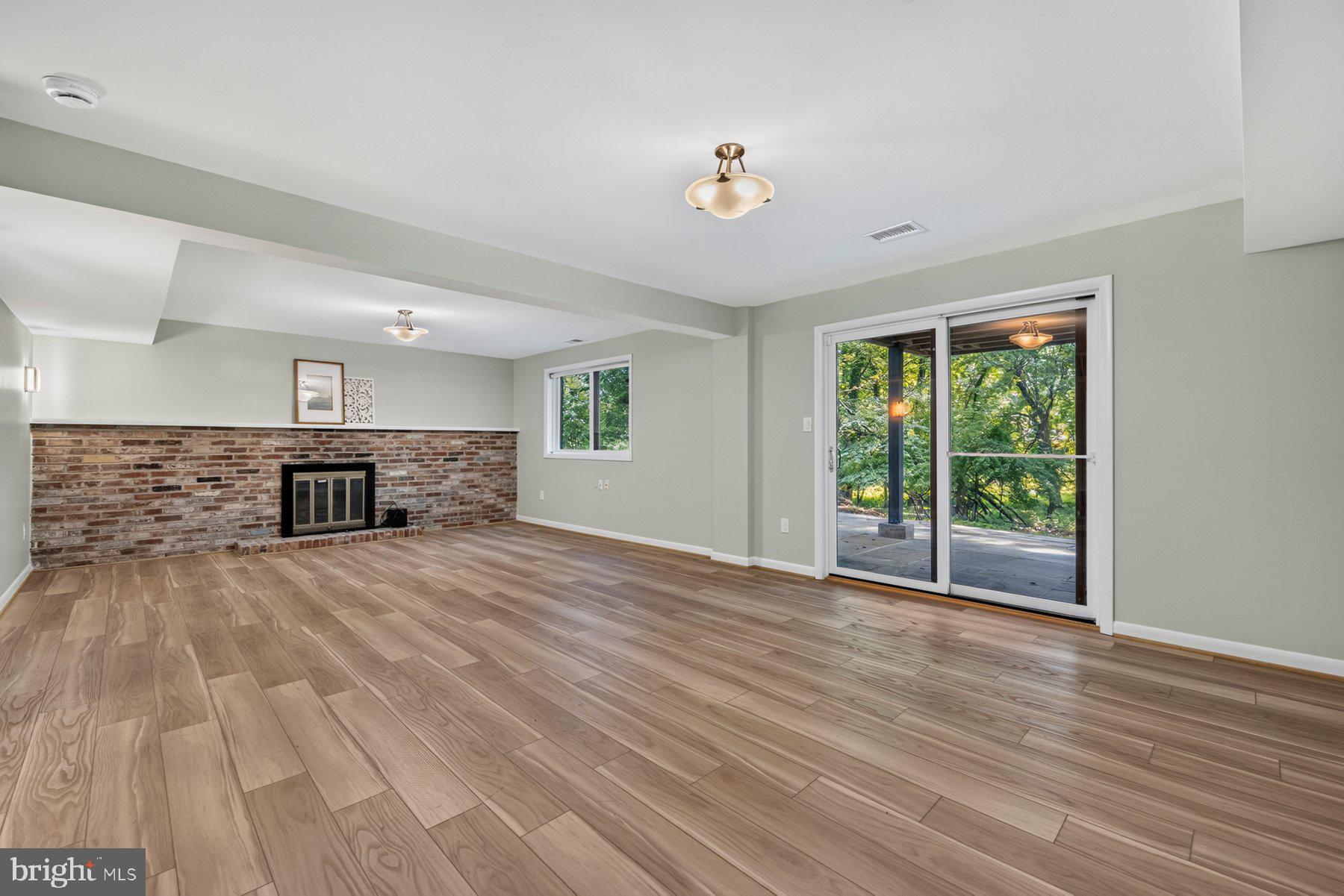 REGENCY ESTATES - Residential