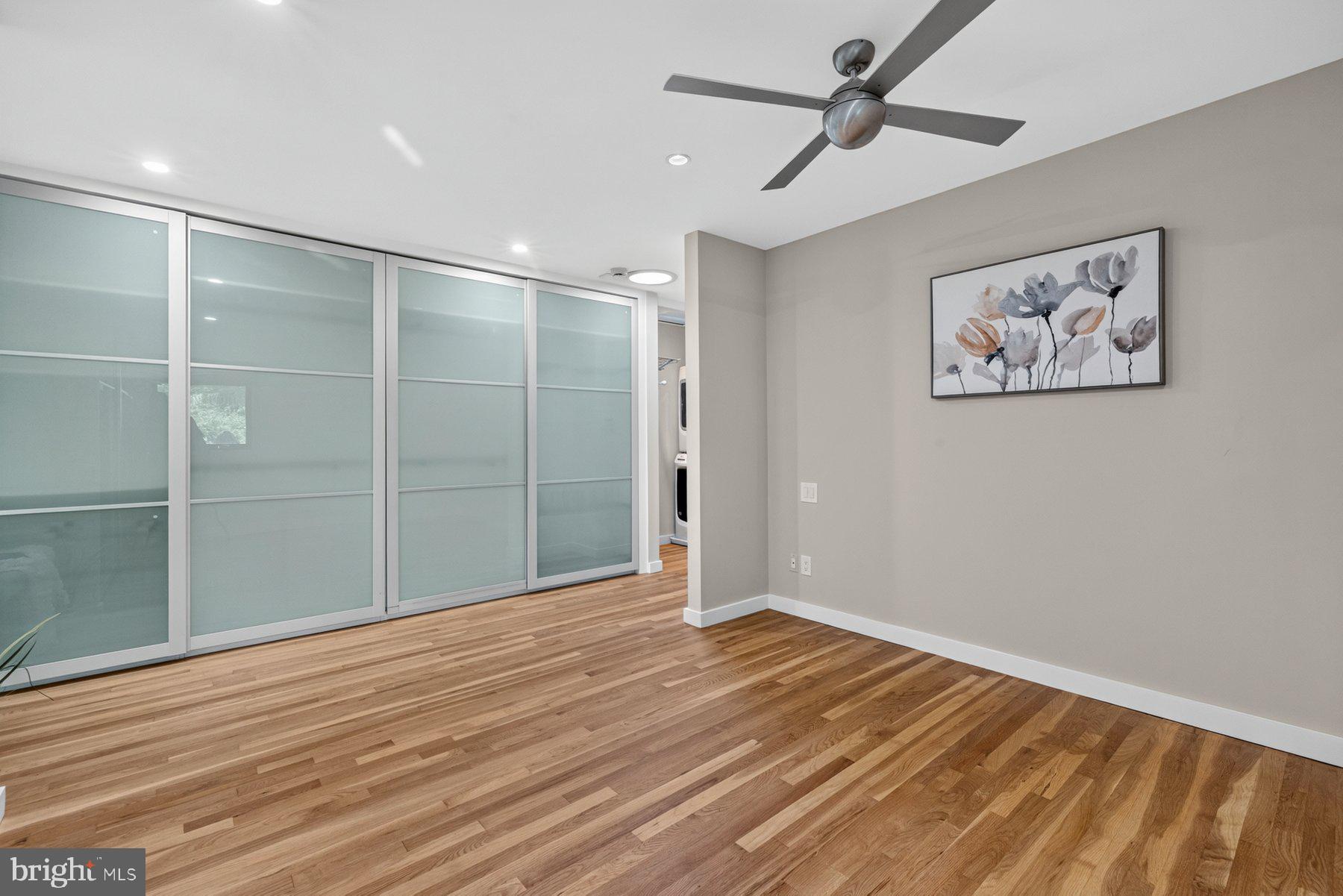 REGENCY ESTATES - Residential
