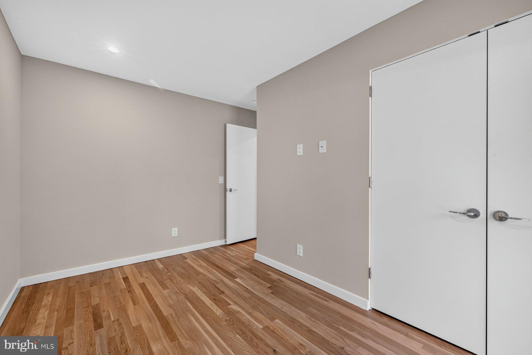 REGENCY ESTATES - Residential
