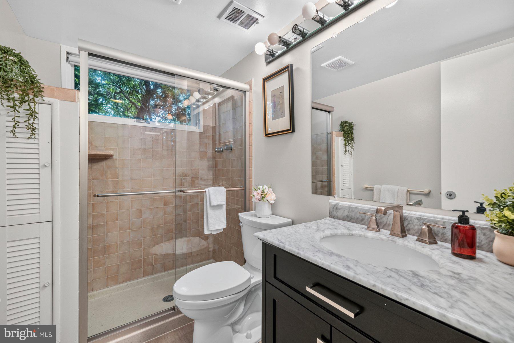 REGENCY ESTATES - Residential