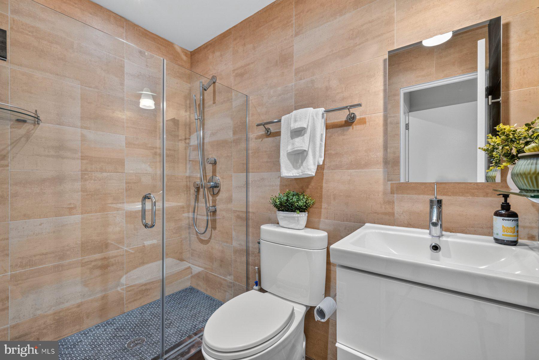 REGENCY ESTATES - Residential
