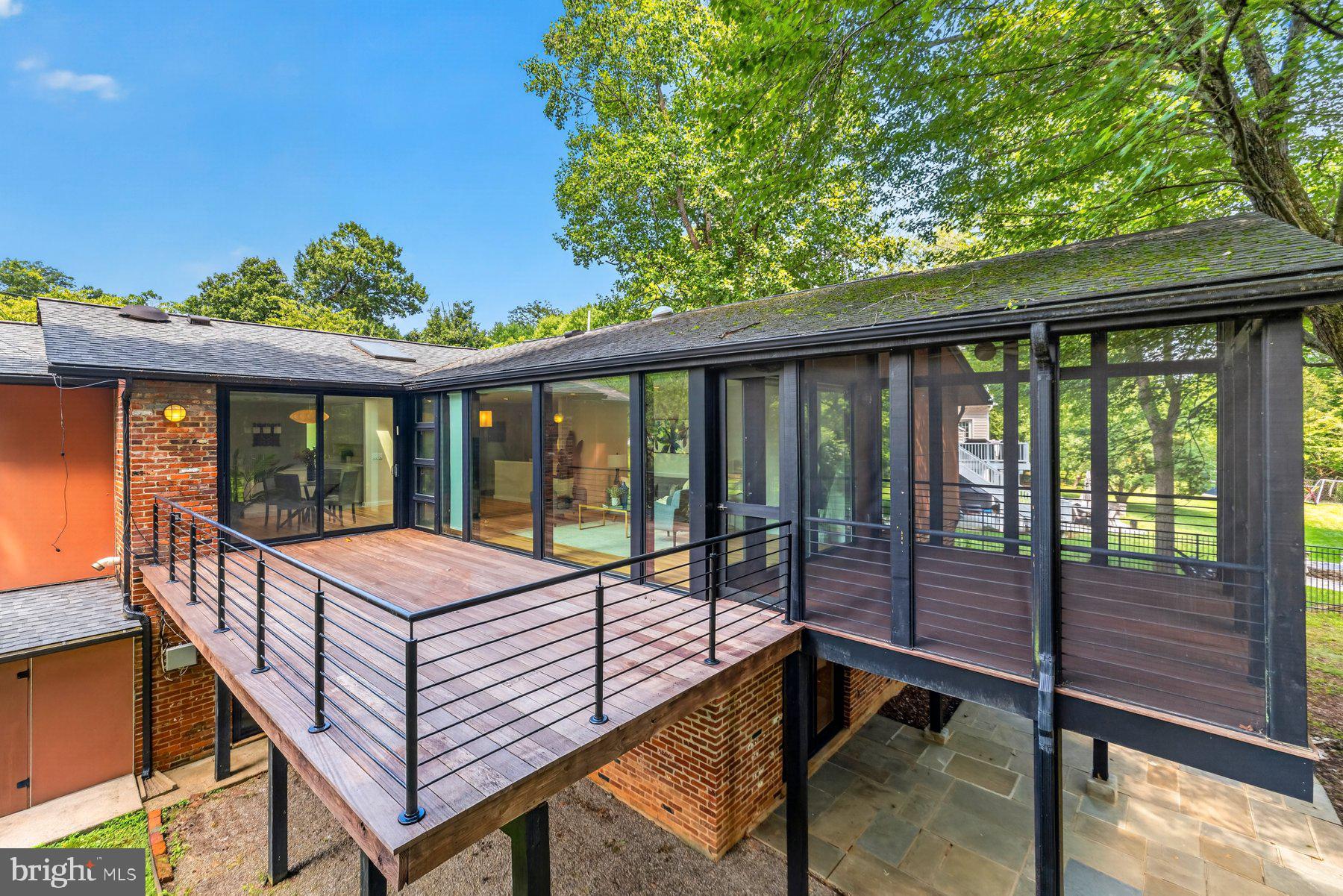 REGENCY ESTATES - Residential