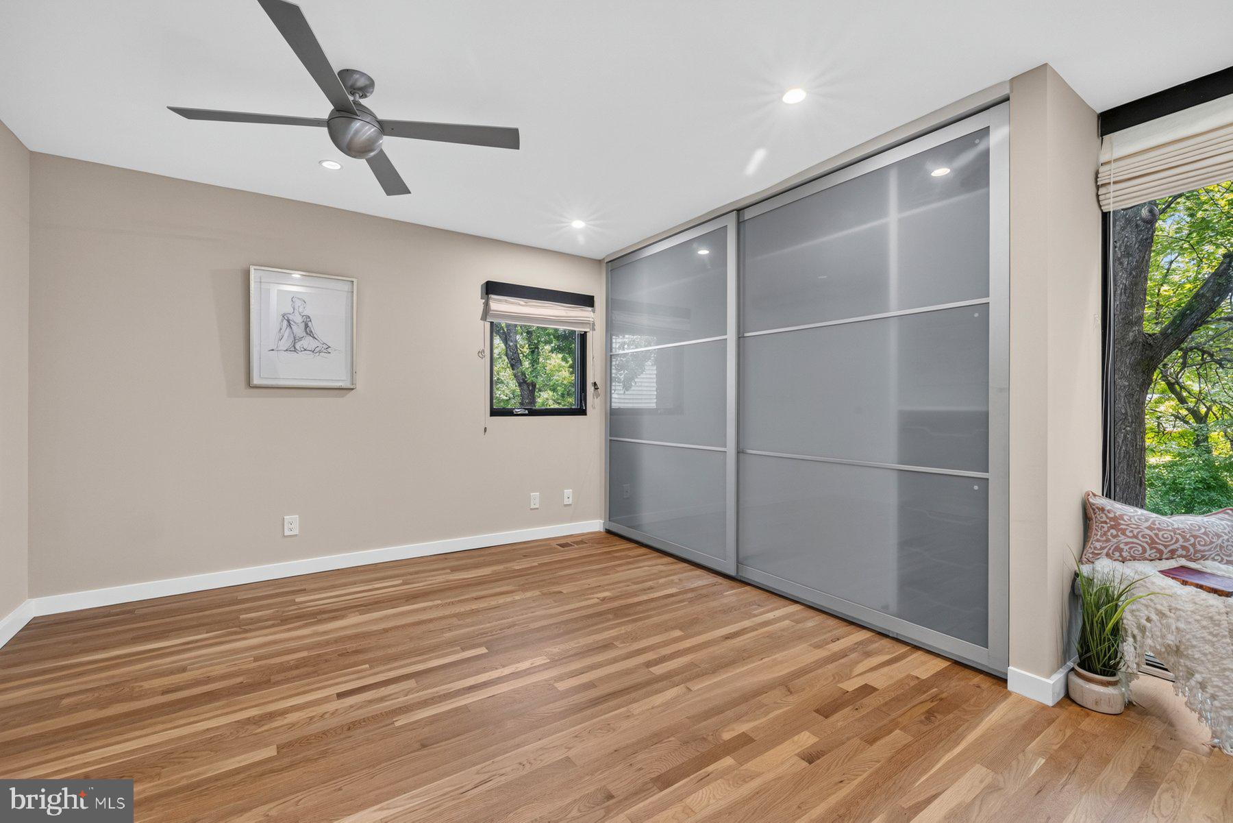 REGENCY ESTATES - Residential