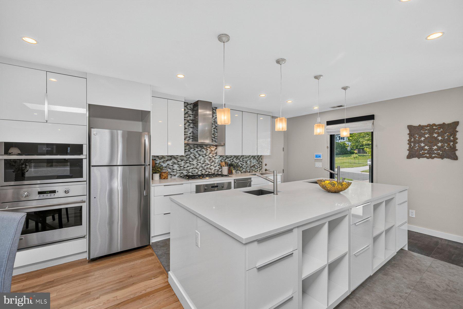 REGENCY ESTATES - Residential