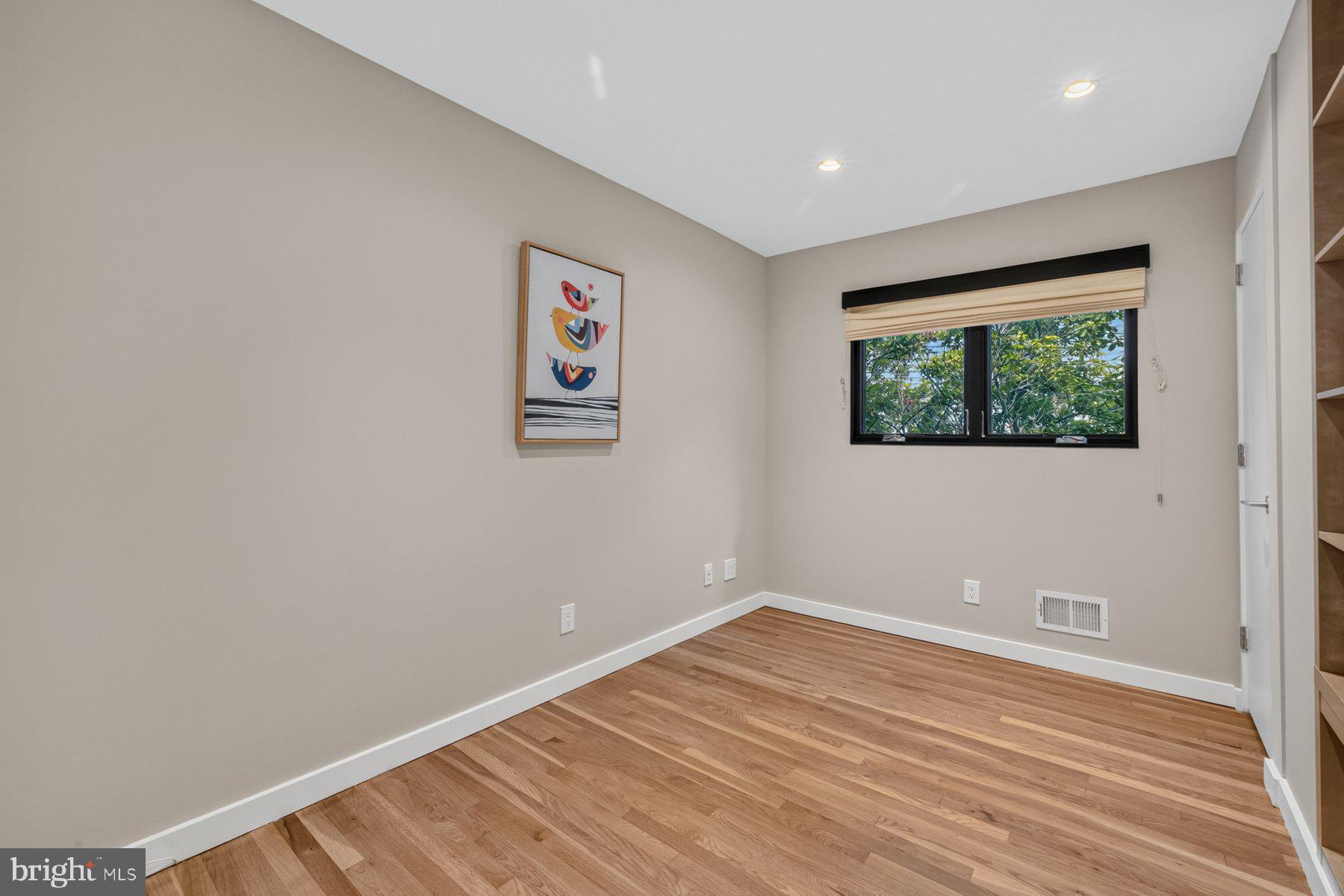 REGENCY ESTATES - Residential