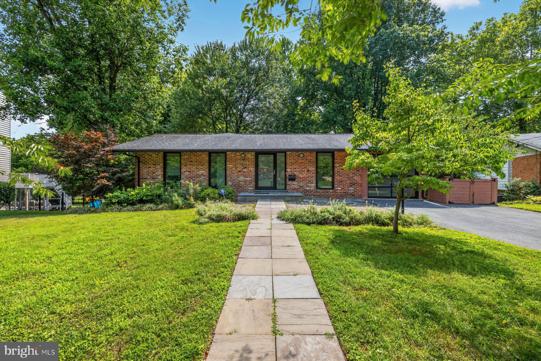 REGENCY ESTATES - Residential