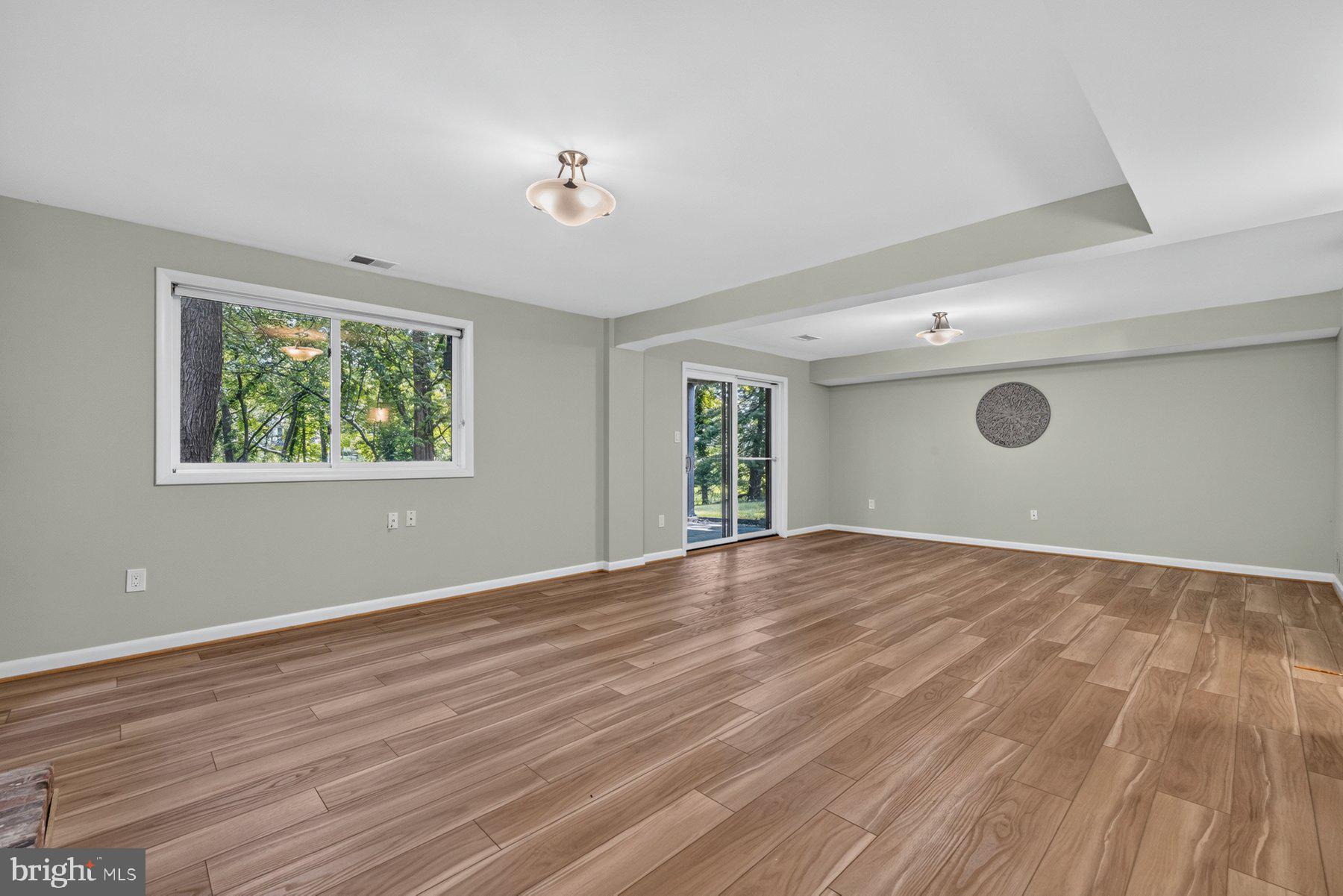 REGENCY ESTATES - Residential