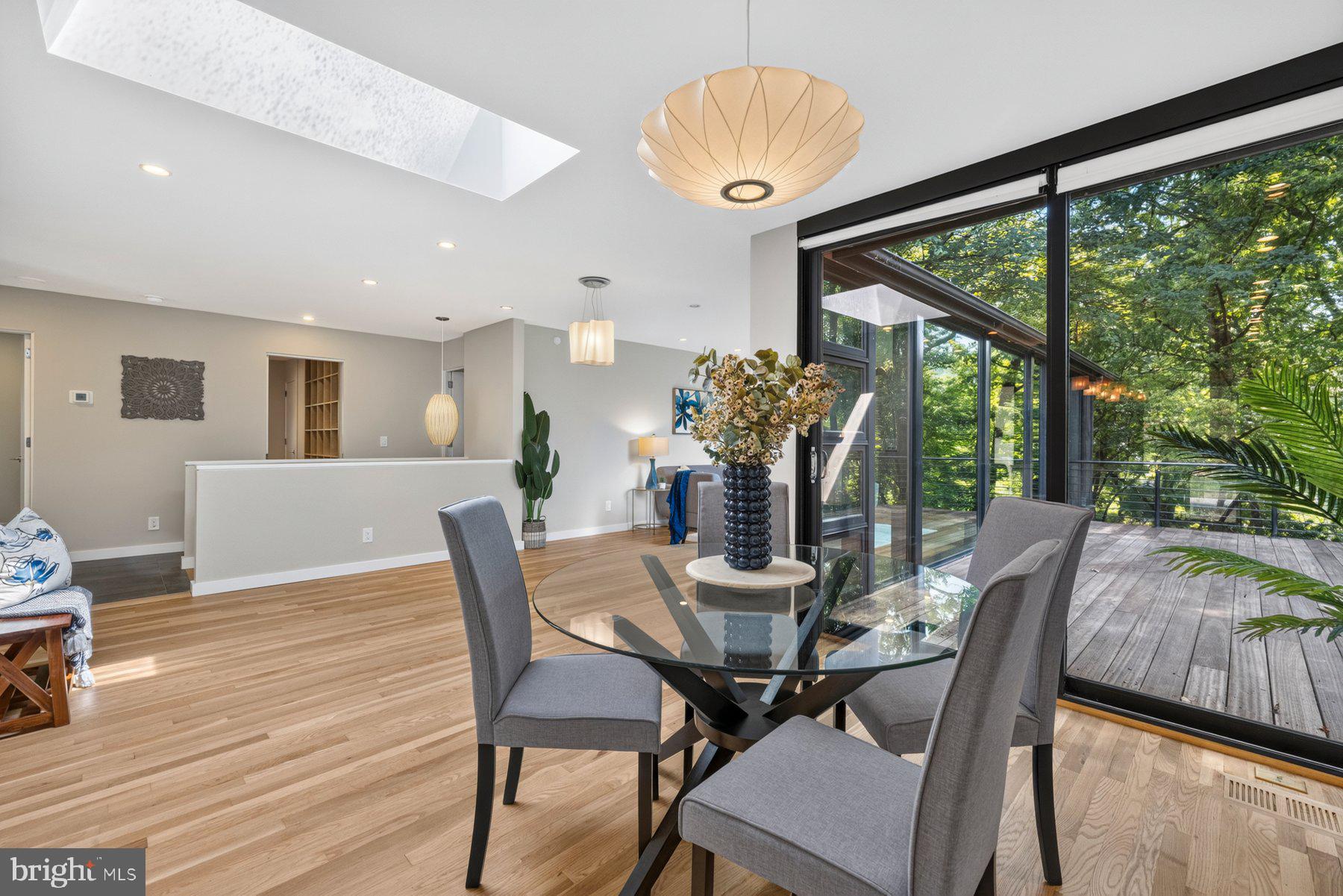 REGENCY ESTATES - Residential