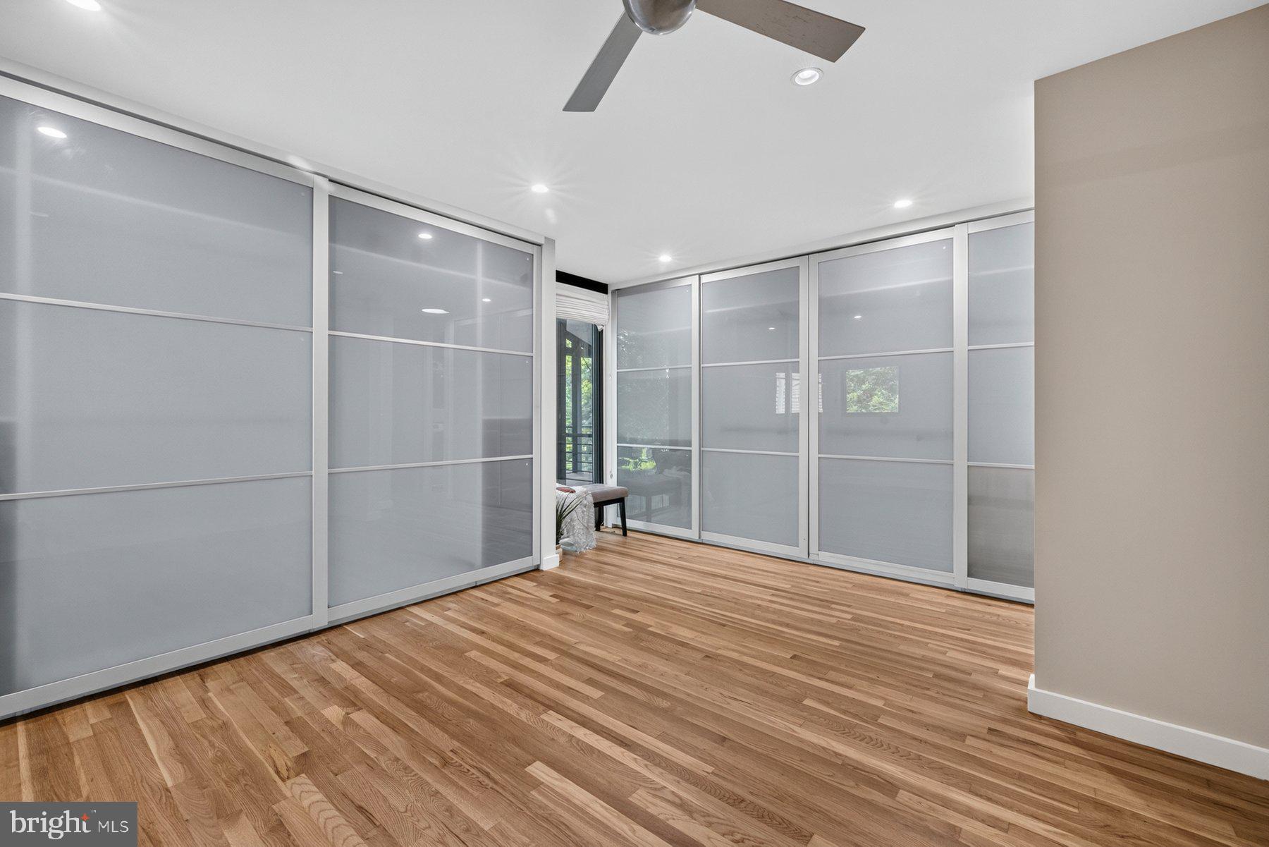 REGENCY ESTATES - Residential