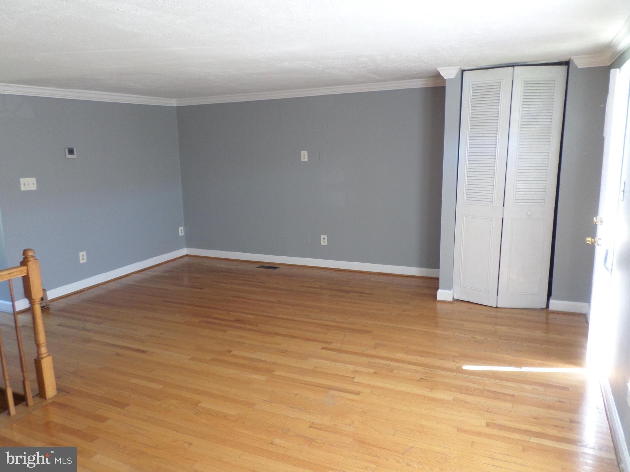 CAMBRIDGE SQUARE - Residential Lease