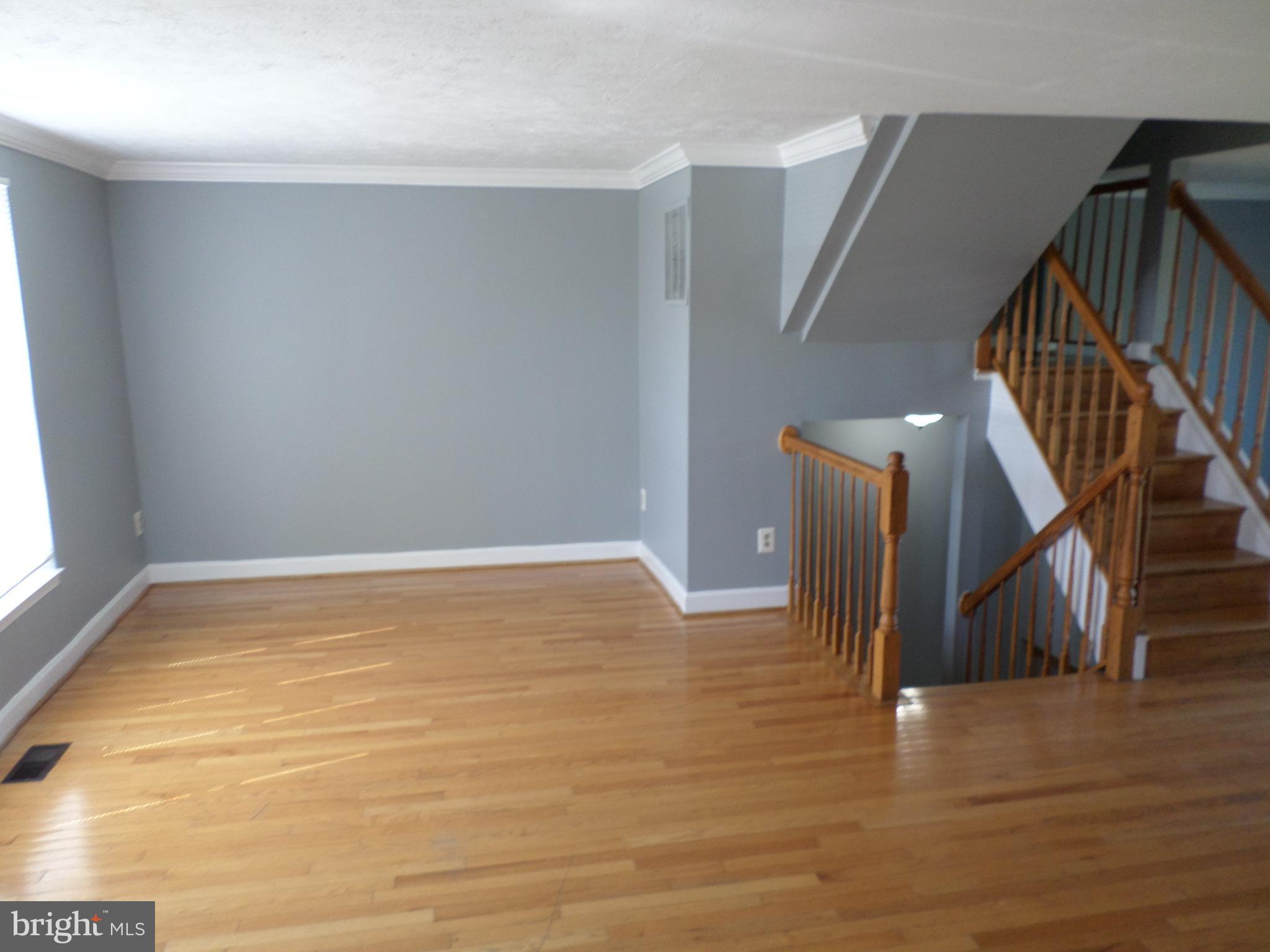CAMBRIDGE SQUARE - Residential Lease