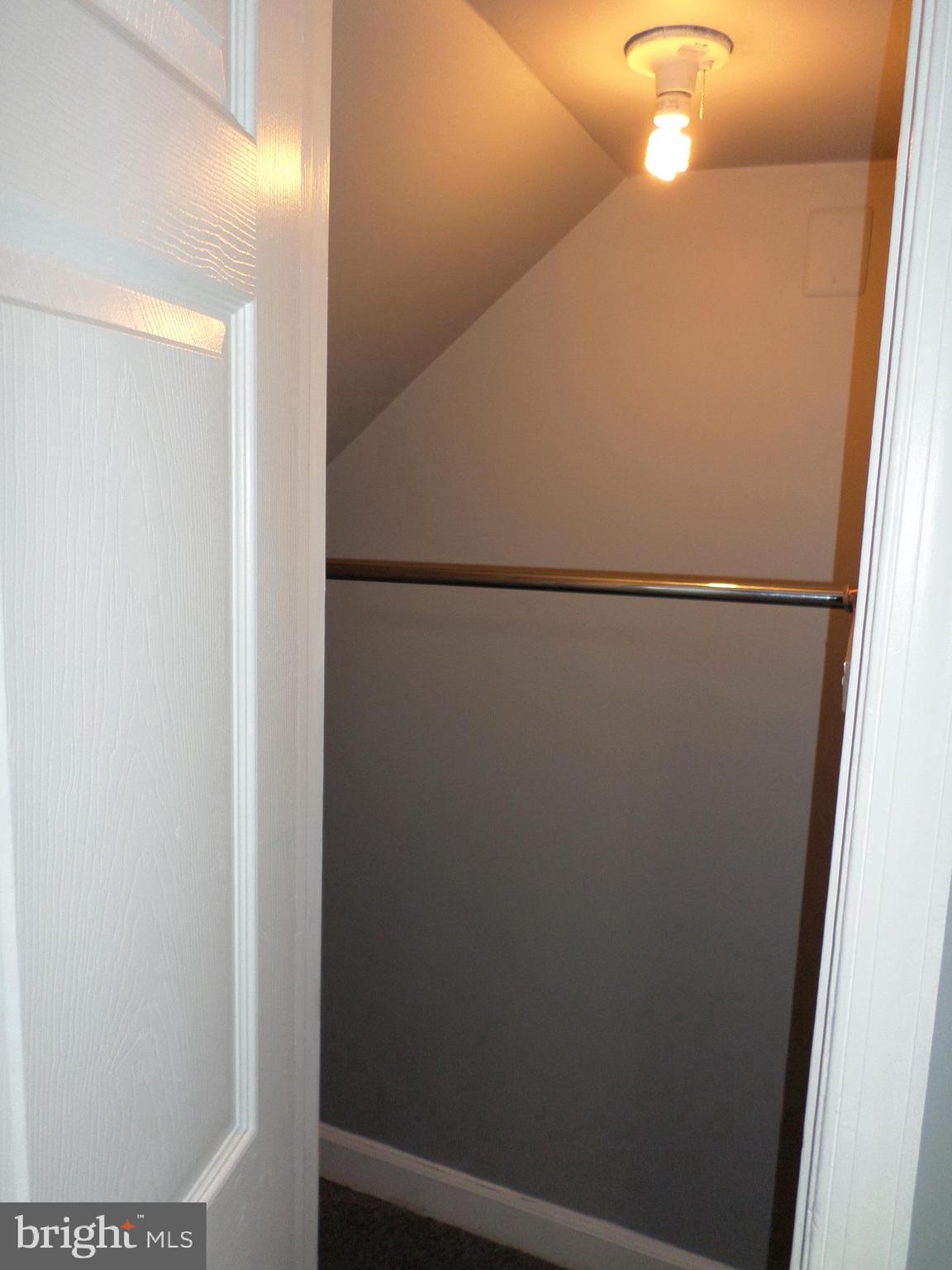 CAMBRIDGE SQUARE - Residential Lease