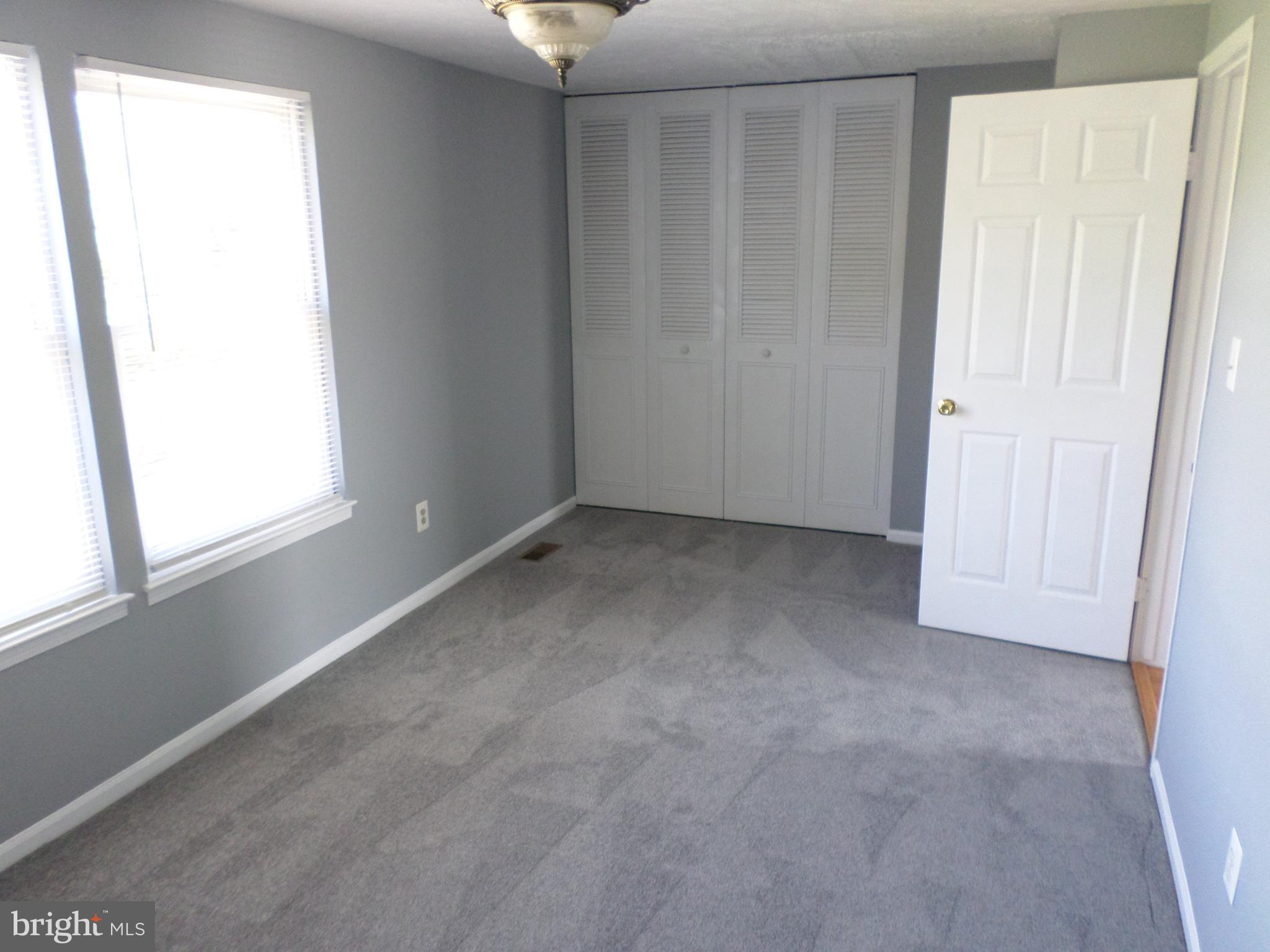 CAMBRIDGE SQUARE - Residential Lease