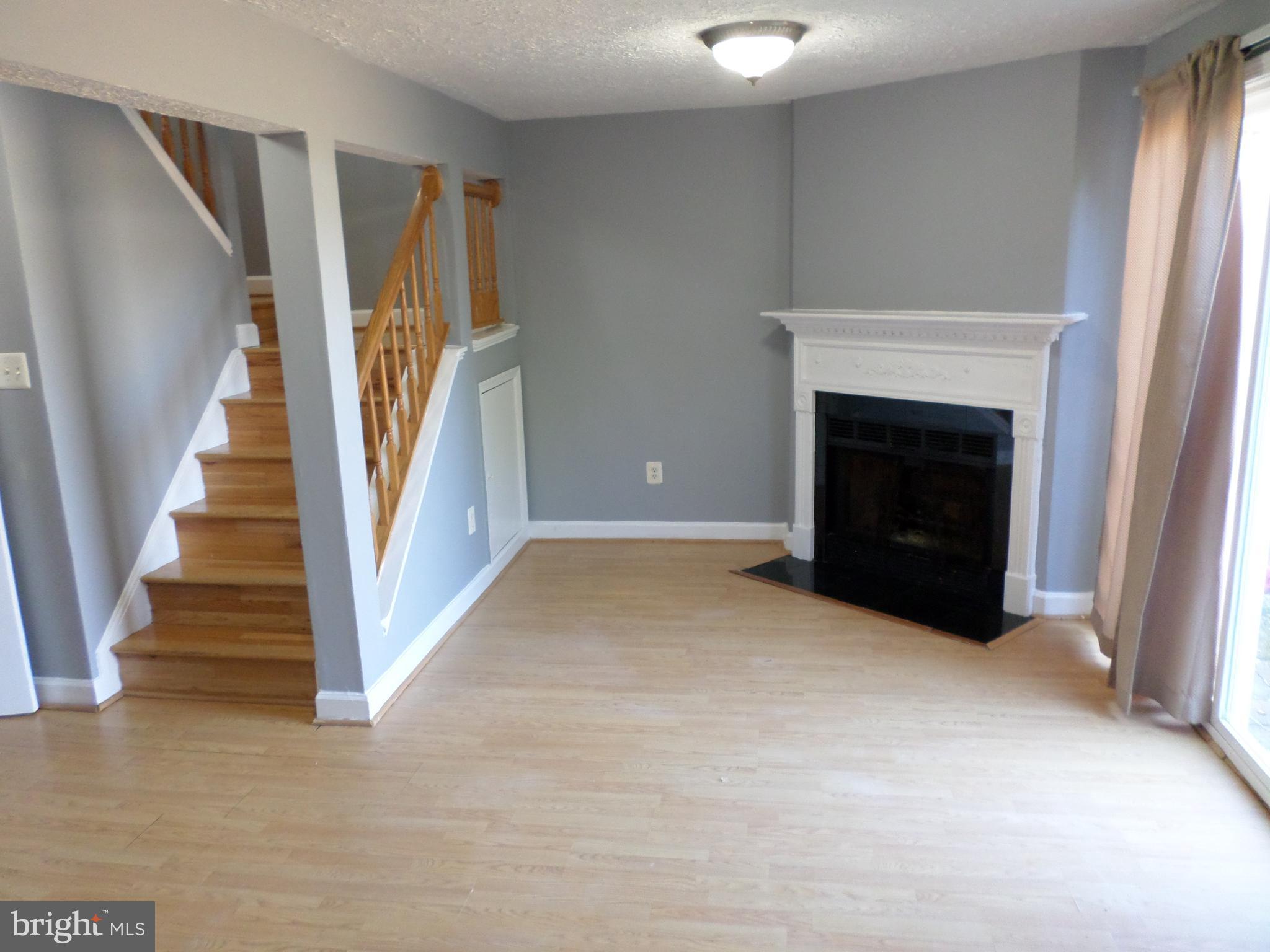 CAMBRIDGE SQUARE - Residential Lease