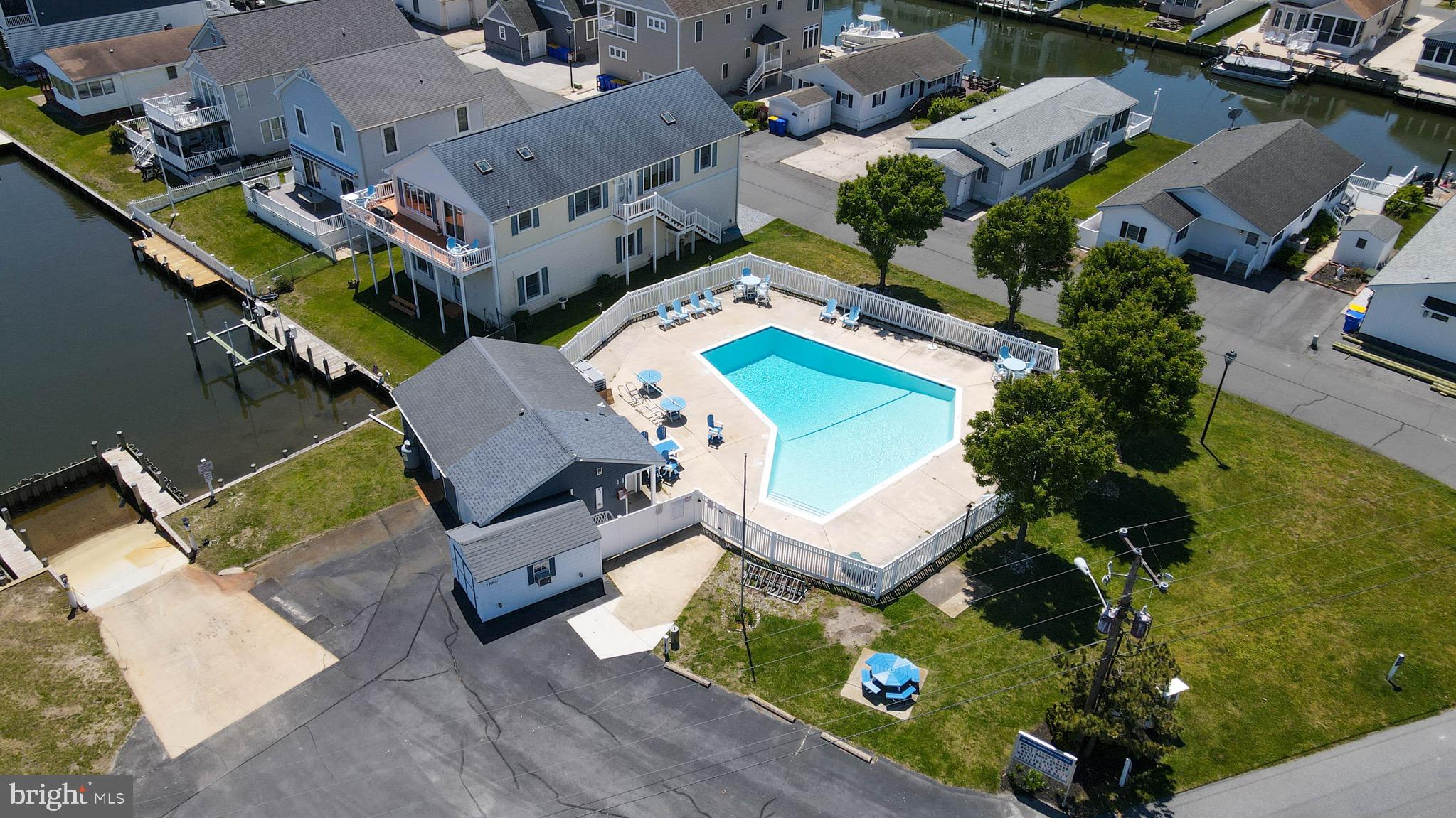 CAPE WINDSOR - Residential