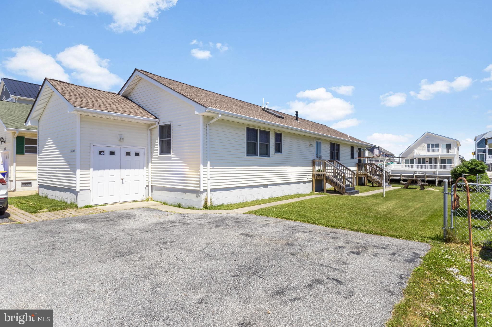CAPE WINDSOR - Residential