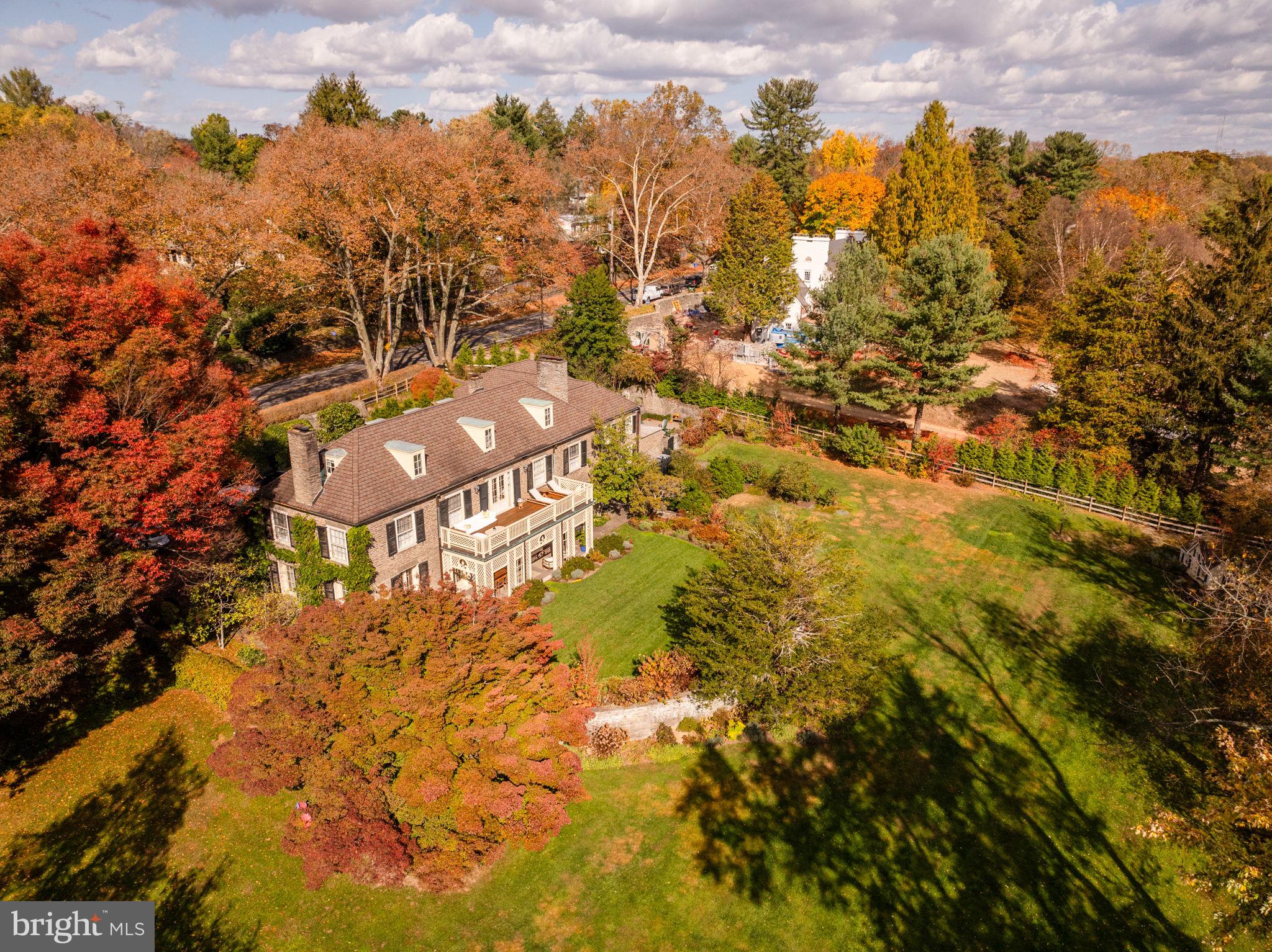 CHESTNUT HILL - Residential