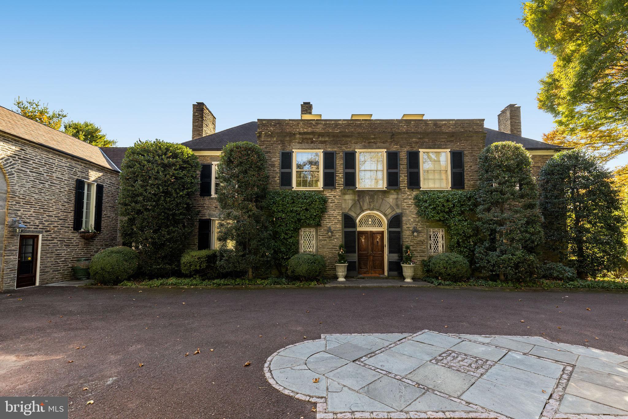 CHESTNUT HILL - Residential