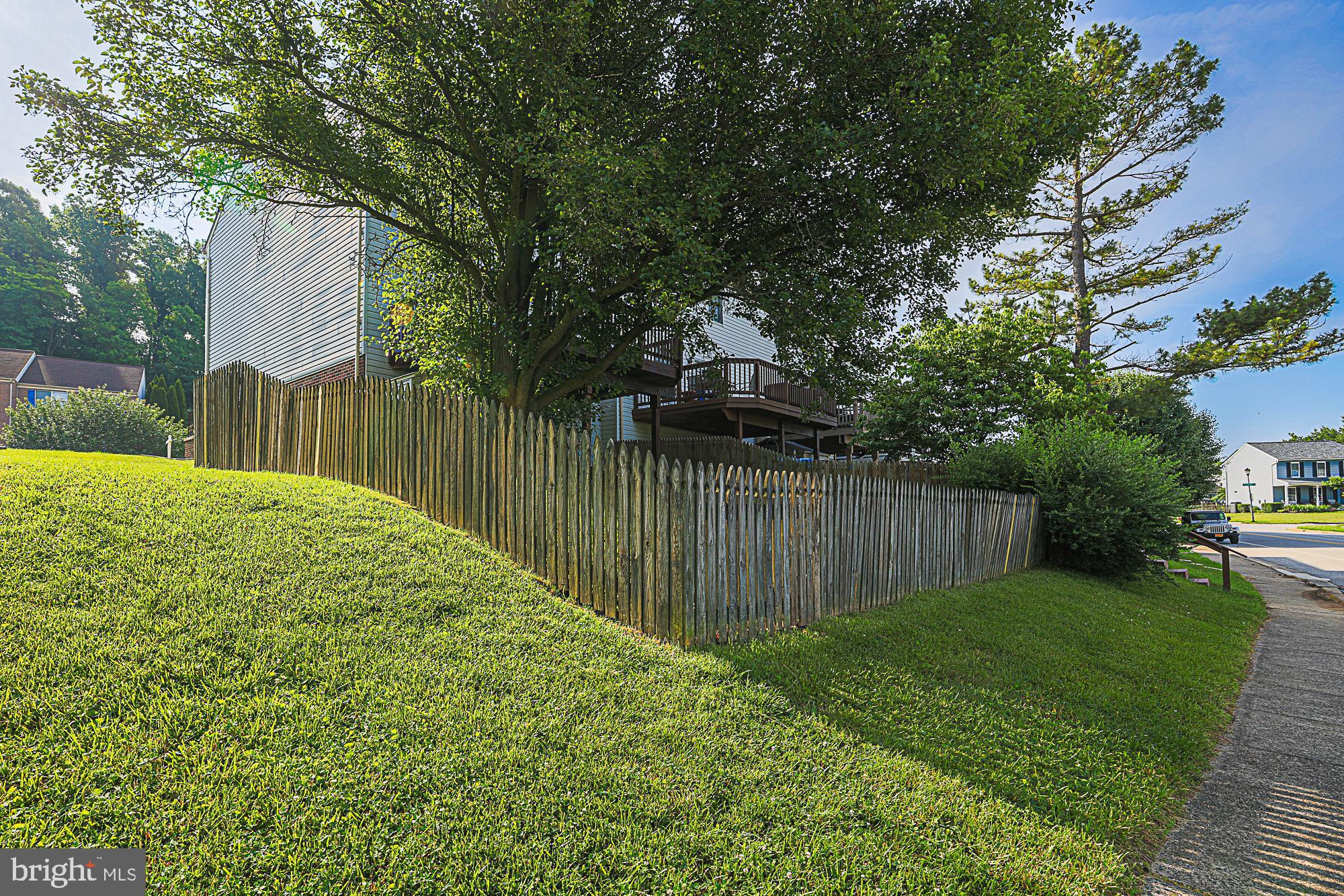 SOUTH HAMPTON - Residential
