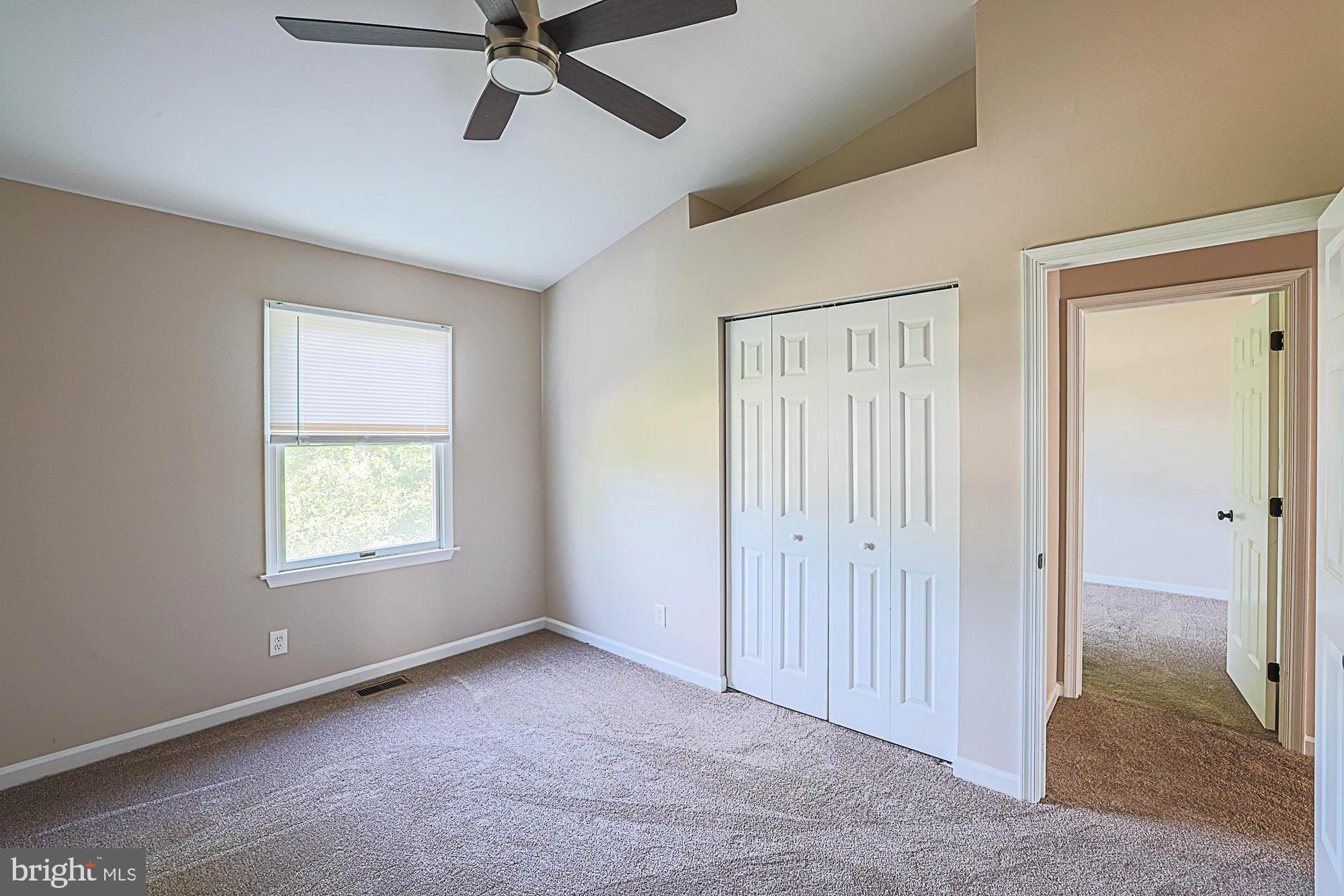 SOUTH HAMPTON - Residential