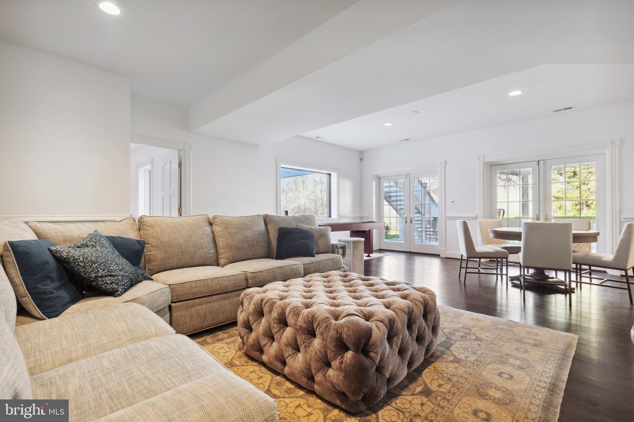 POTOMAC FALLS - Residential