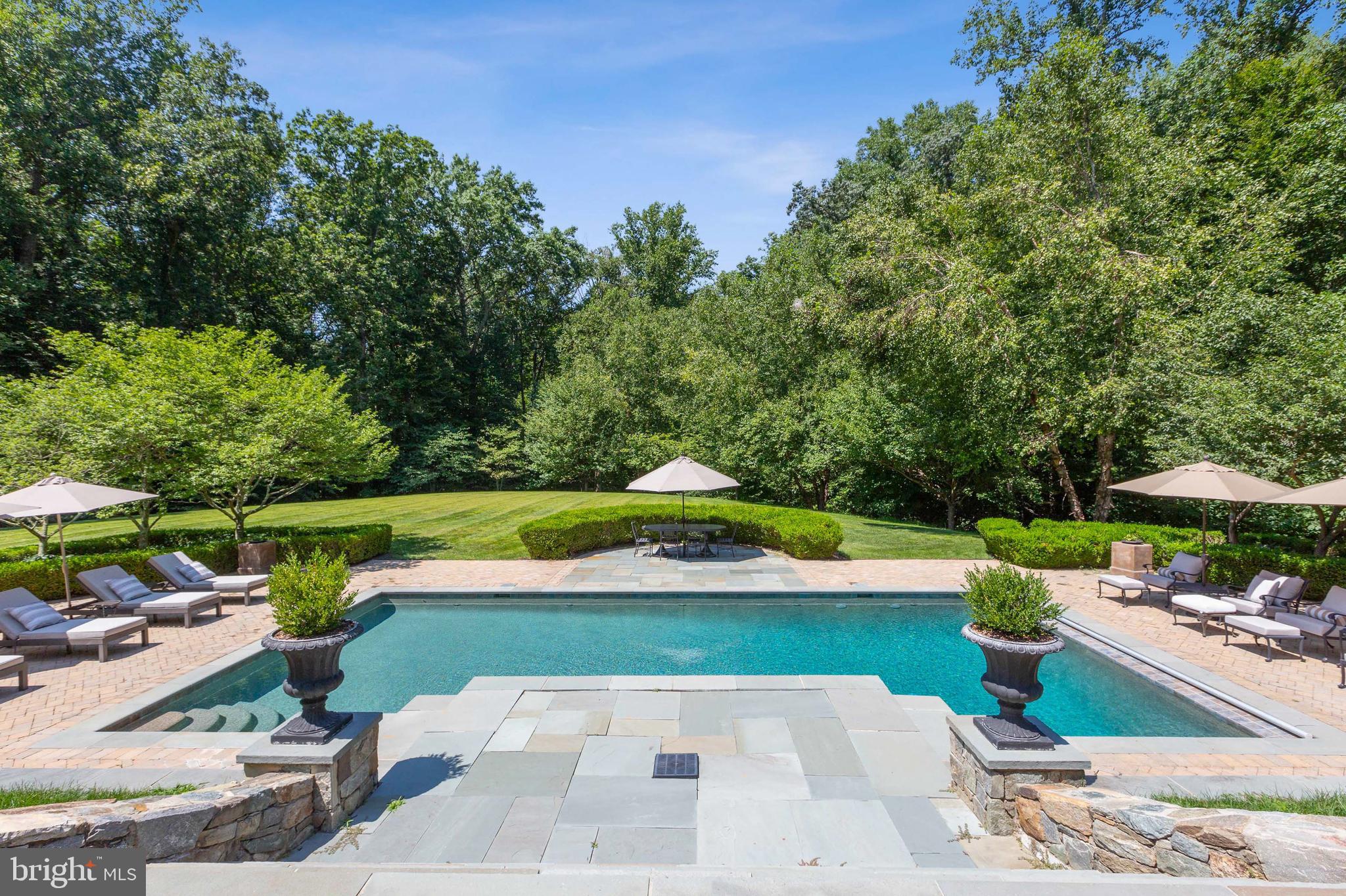 POTOMAC FALLS - Residential