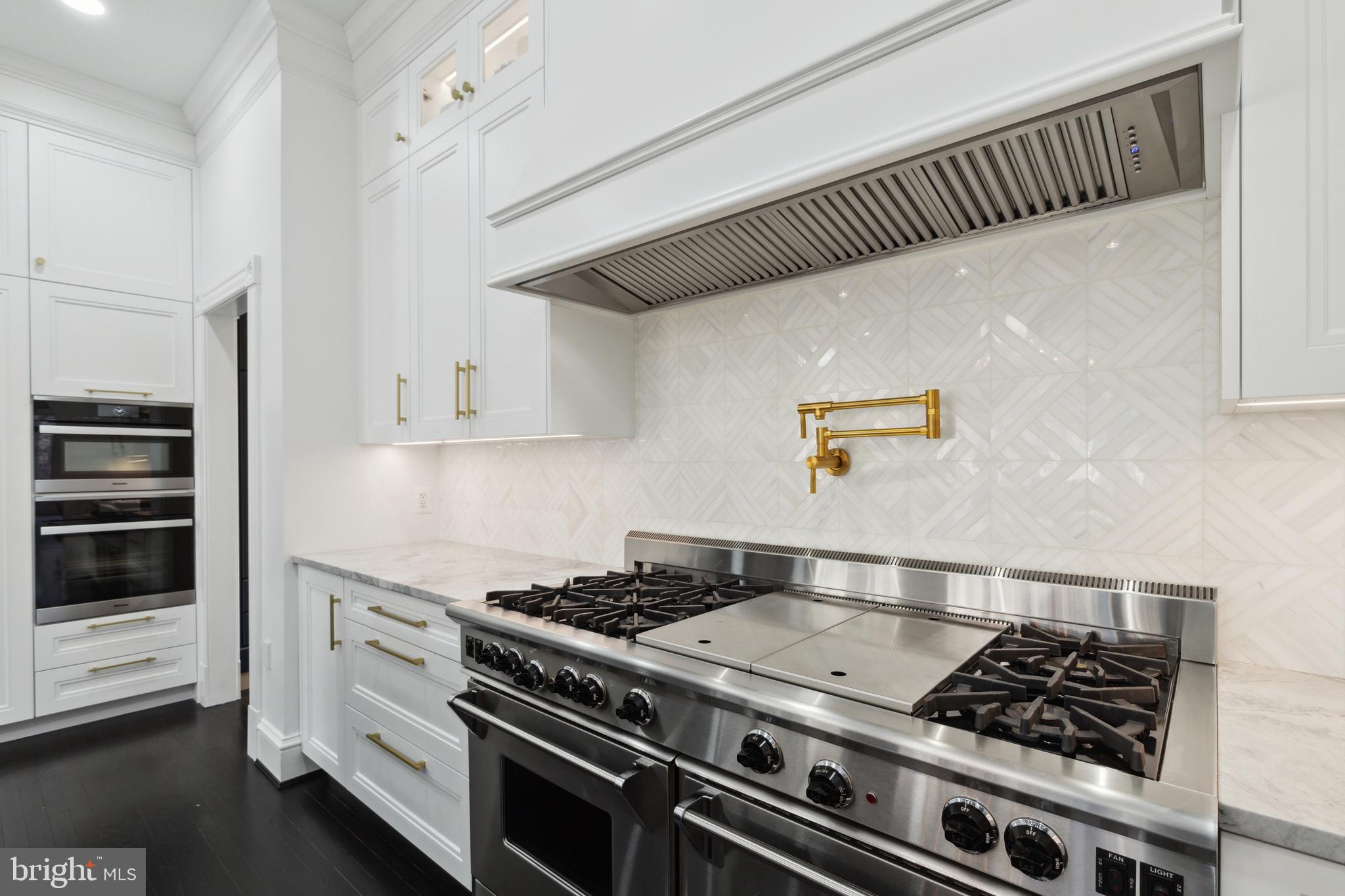 POTOMAC FALLS - Residential