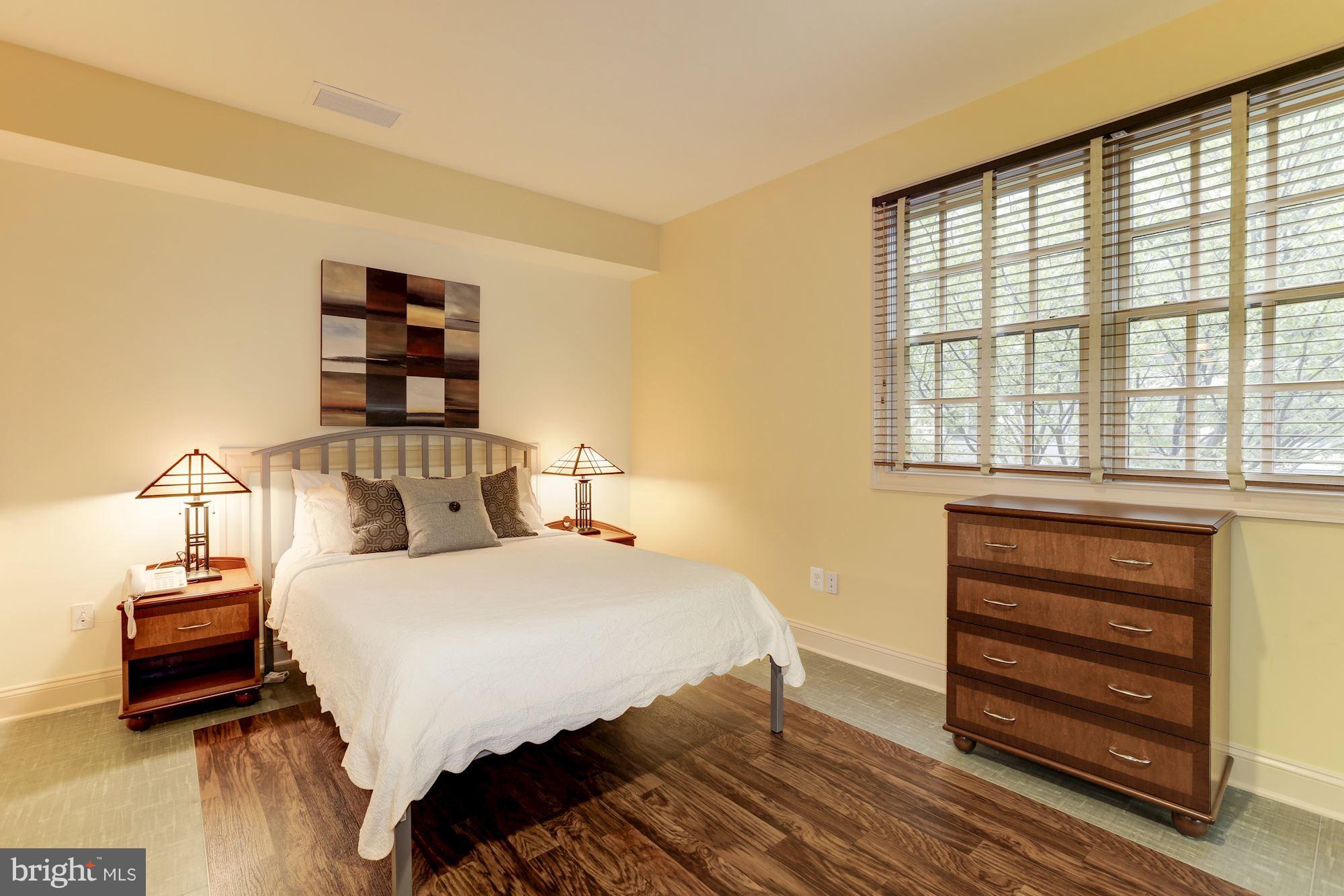 NORTHWEST PARK - Residential