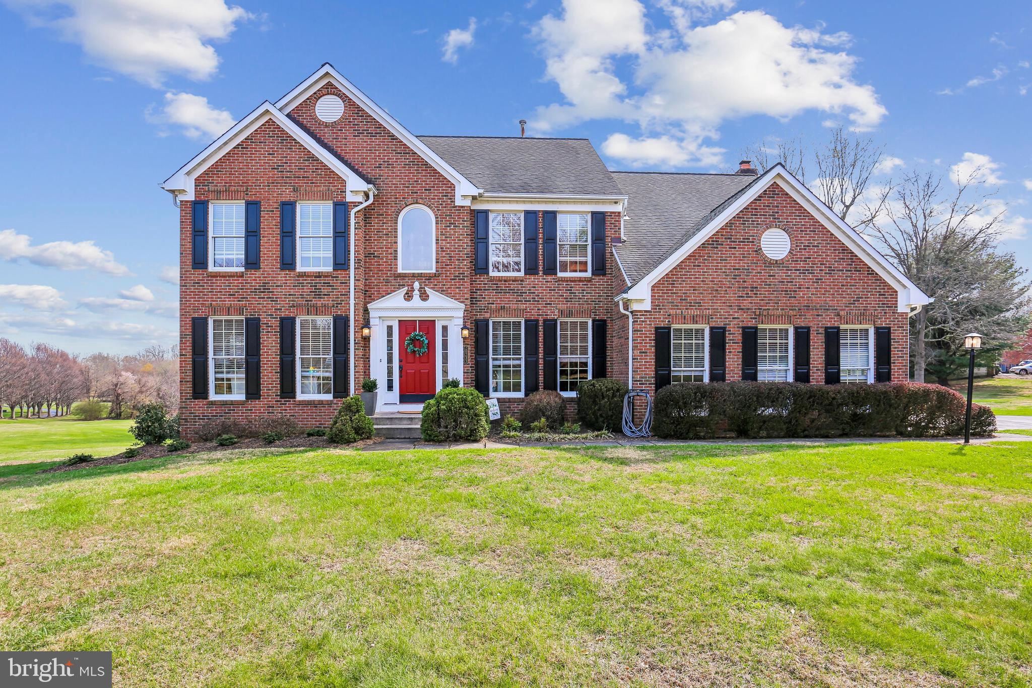 LAYTONSVILLE KNOLLS - Residential