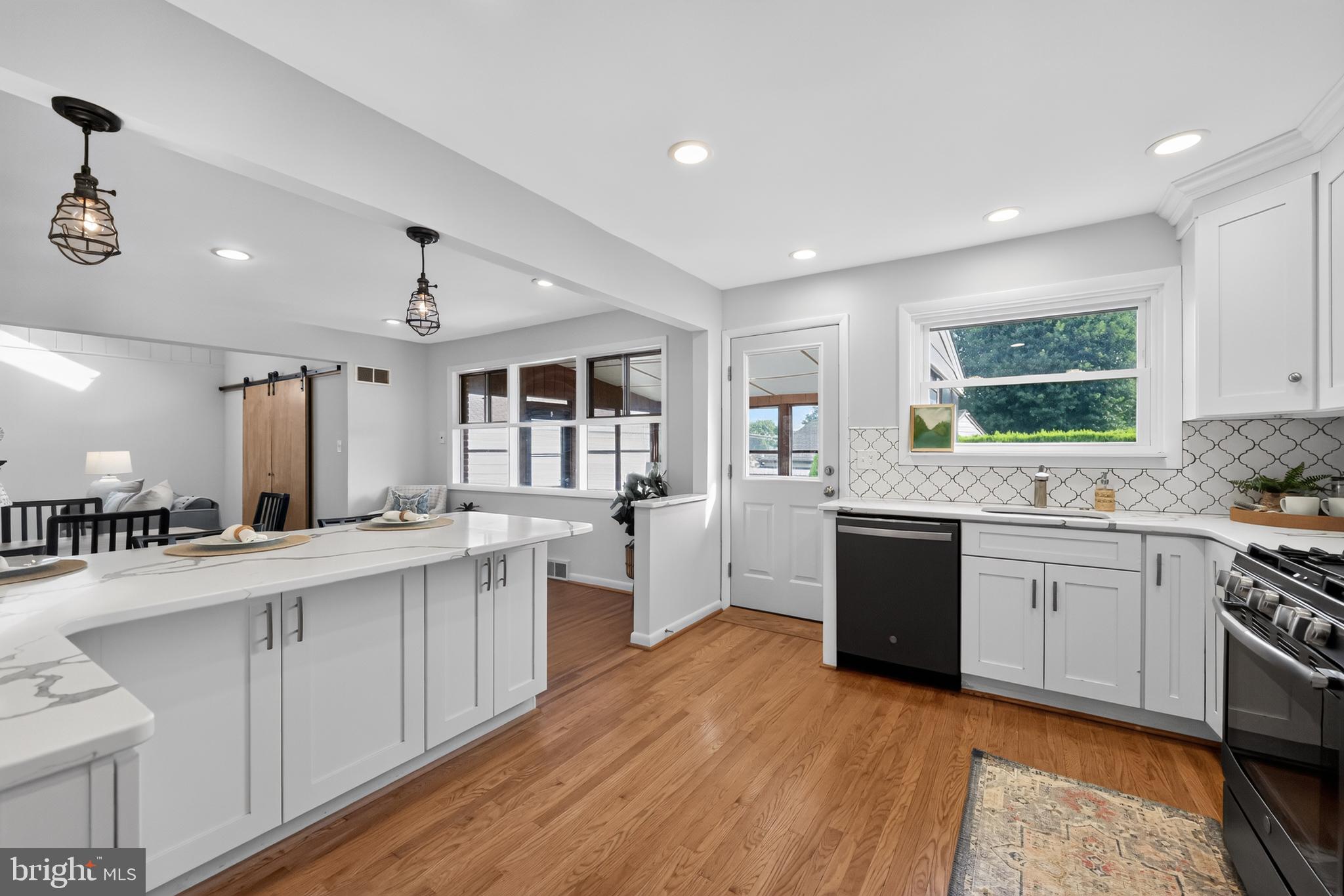LANGFORD HILLS - Residential