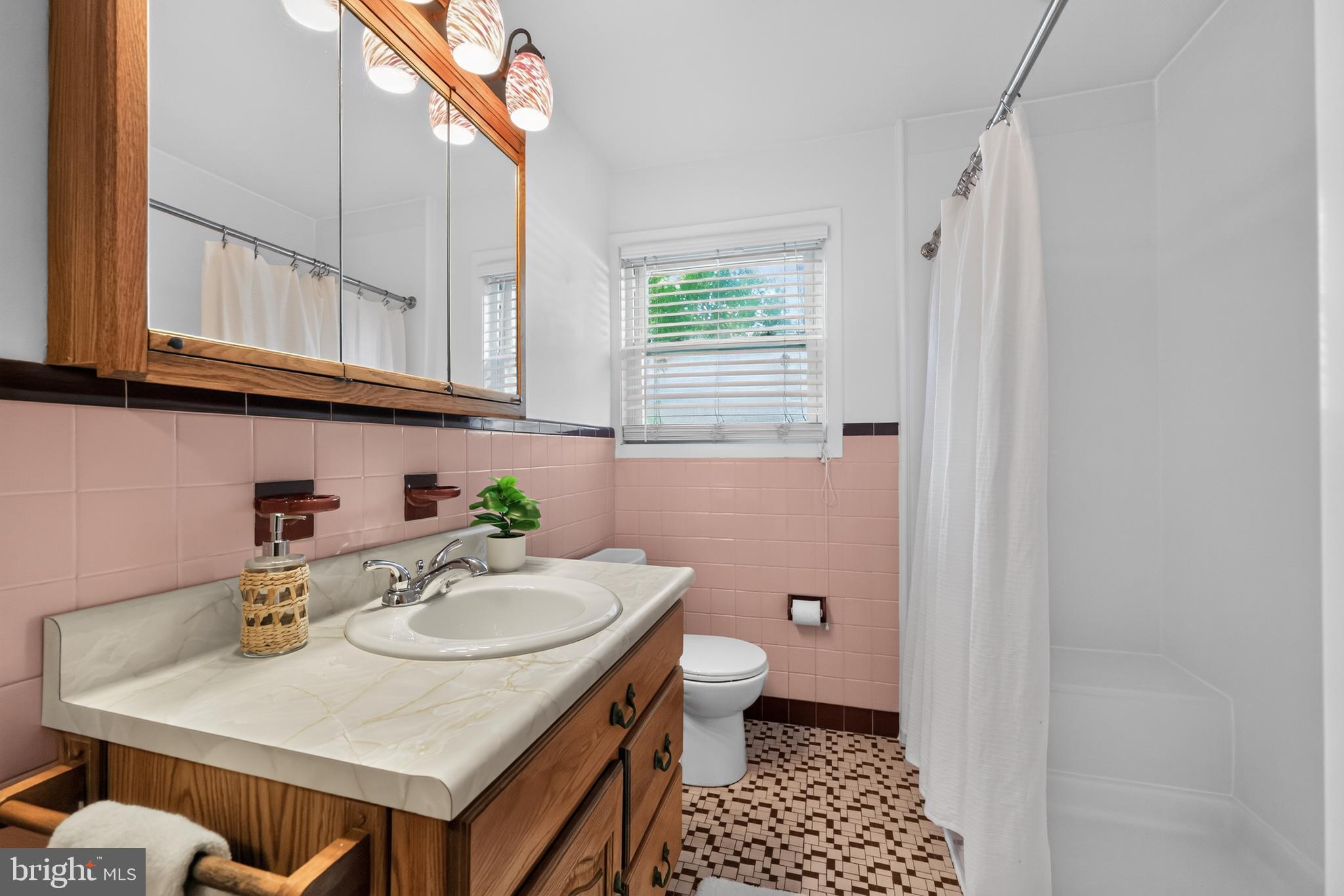 LANGFORD HILLS - Residential