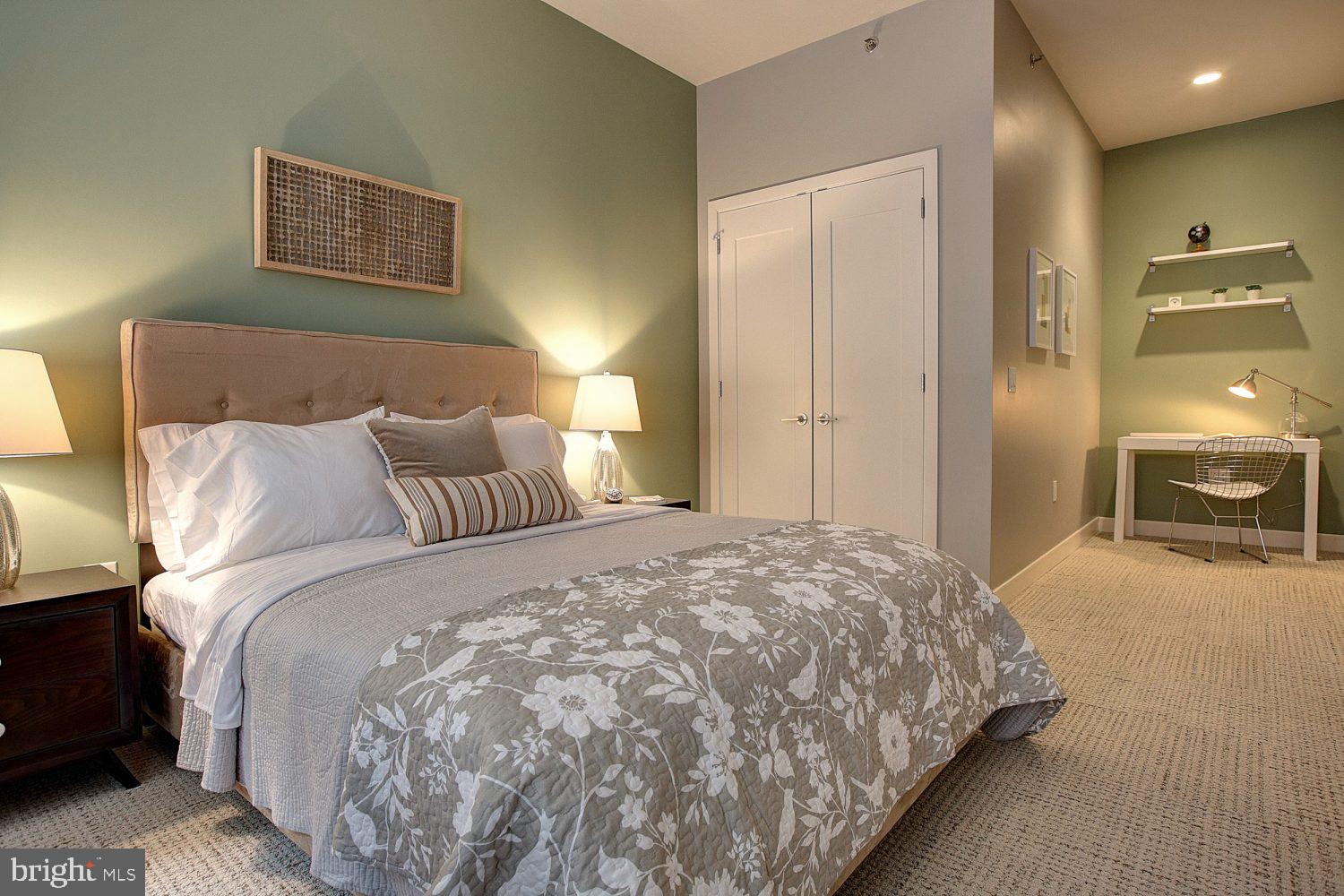 CENTER CITY - Residential Lease