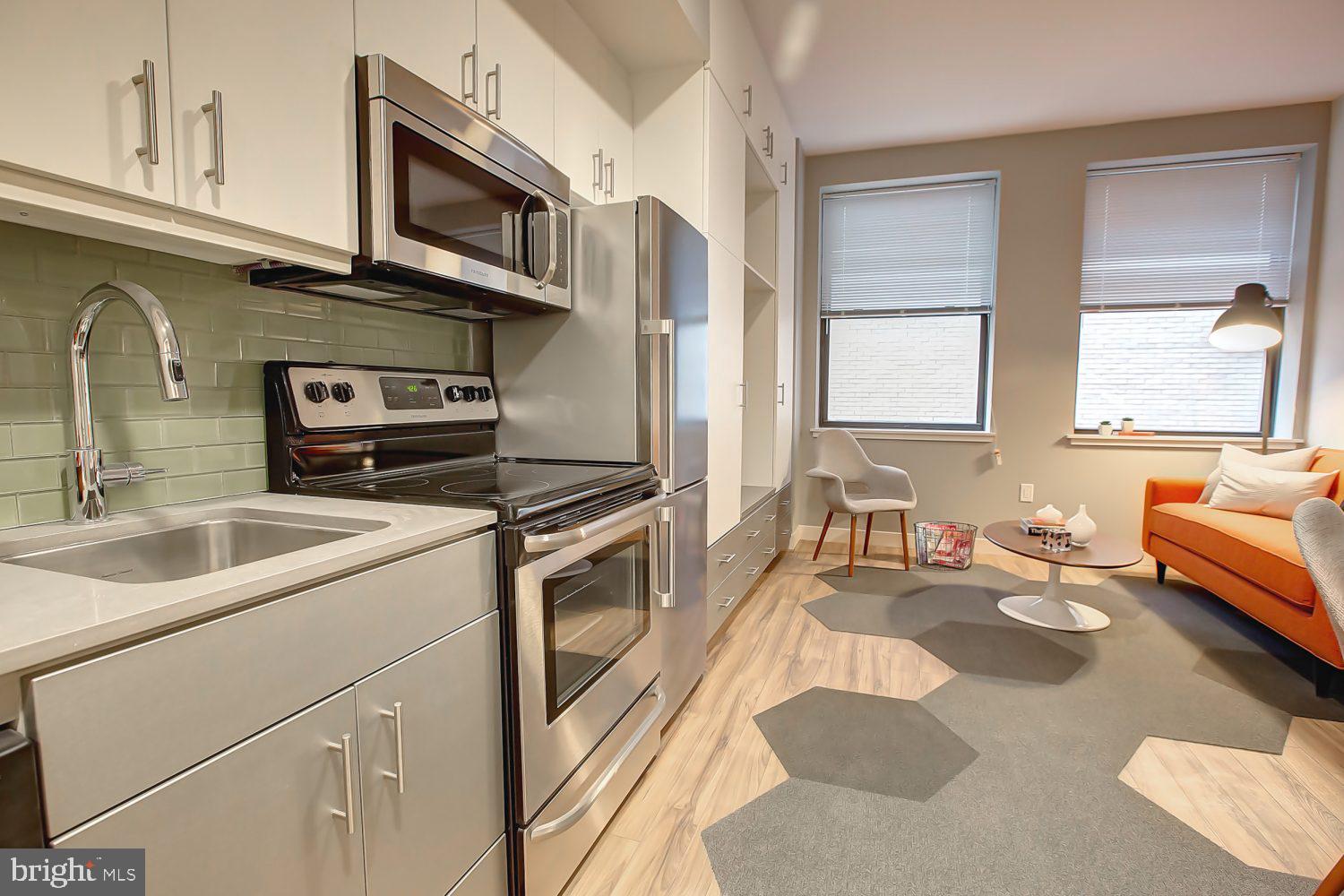 CENTER CITY - Residential Lease