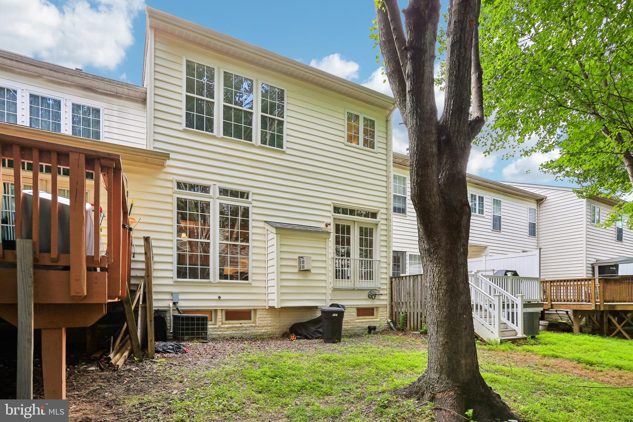WAVERLY WOODS - Residential