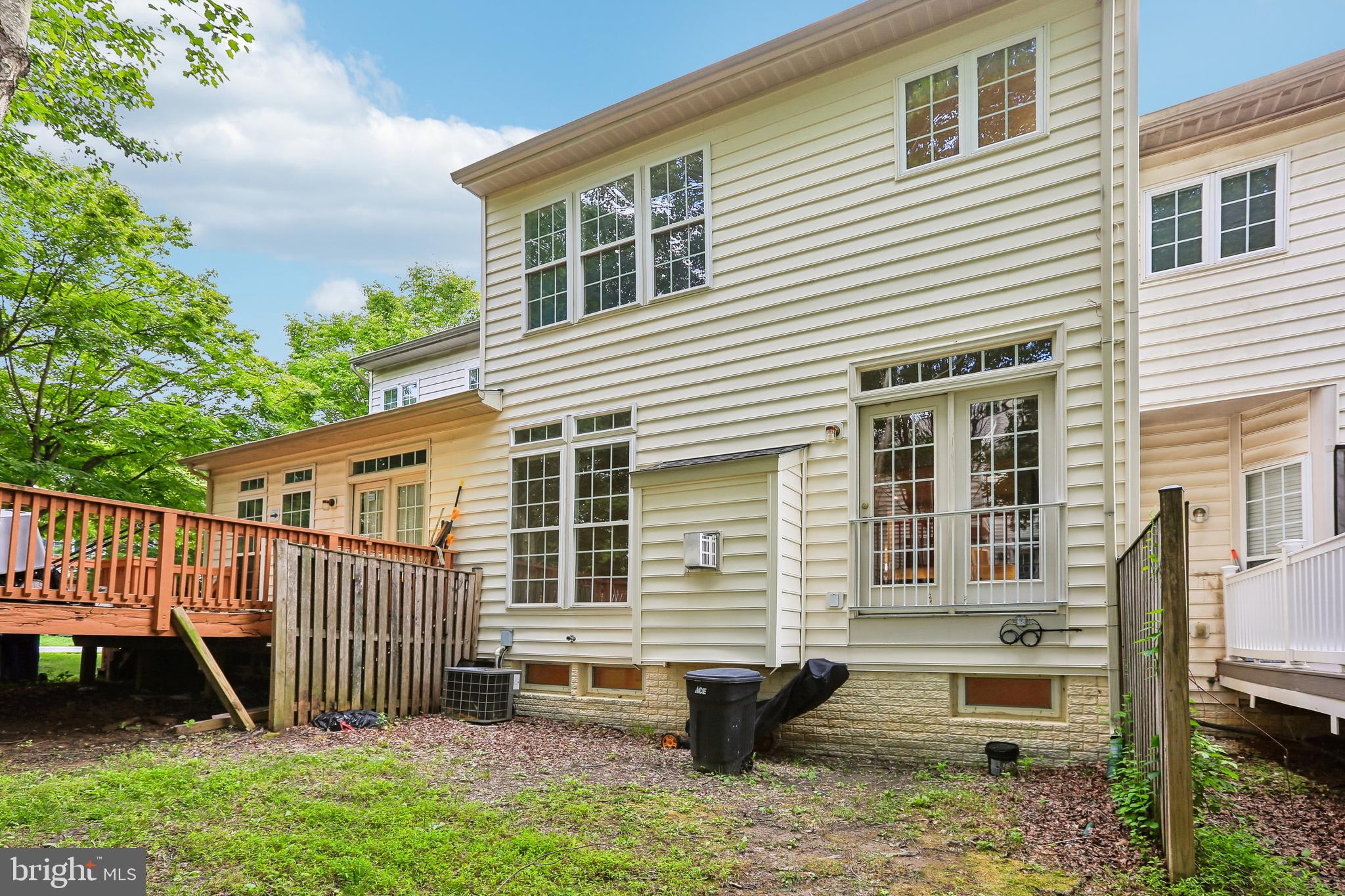 WAVERLY WOODS - Residential