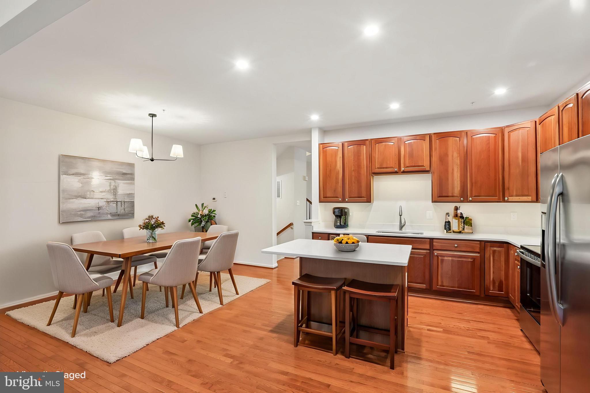 WAVERLY WOODS - Residential